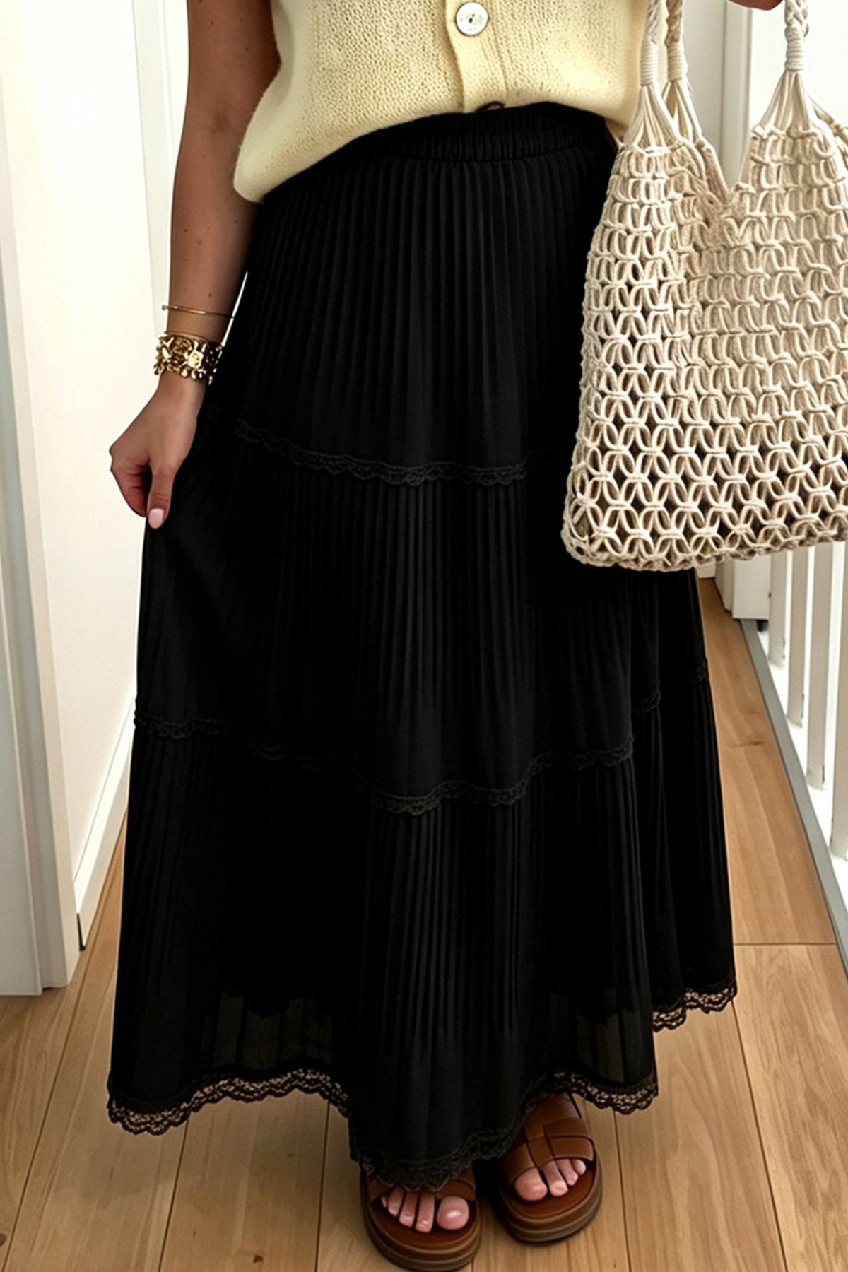 Black Solid Color Pleated Lace Trim Tiered Long Skirt