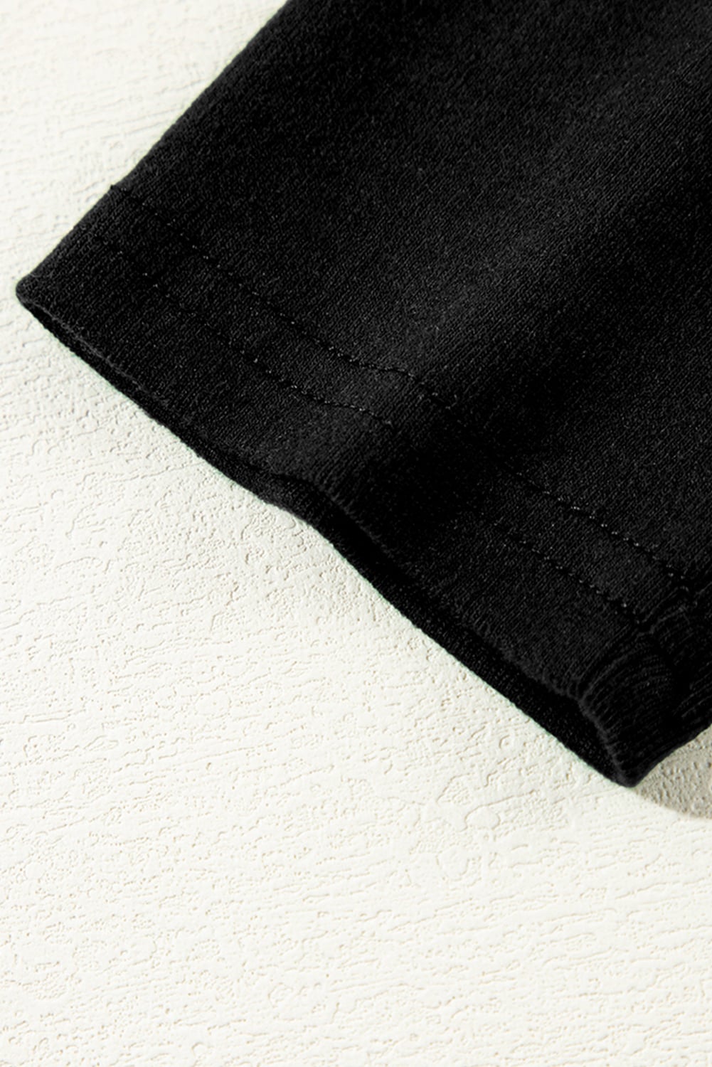 Black Solid Exposed Seam Crew Neck Long Sleeve Top