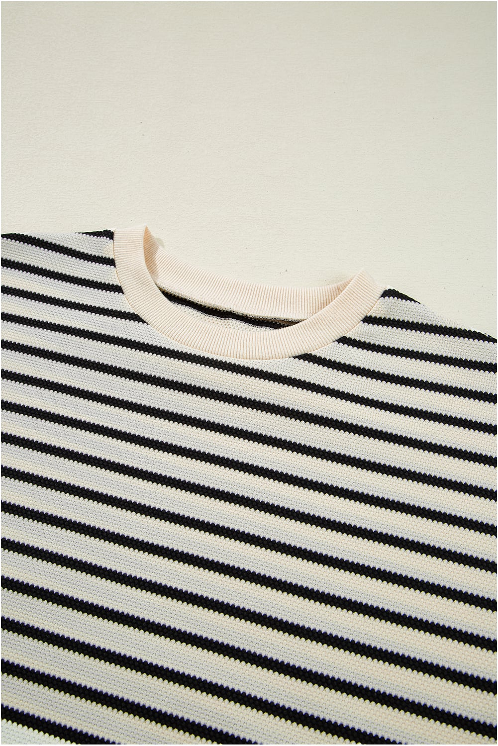 Black Stripe Scallop Lace Trim Ruffle Short Sleeves Crewneck Top