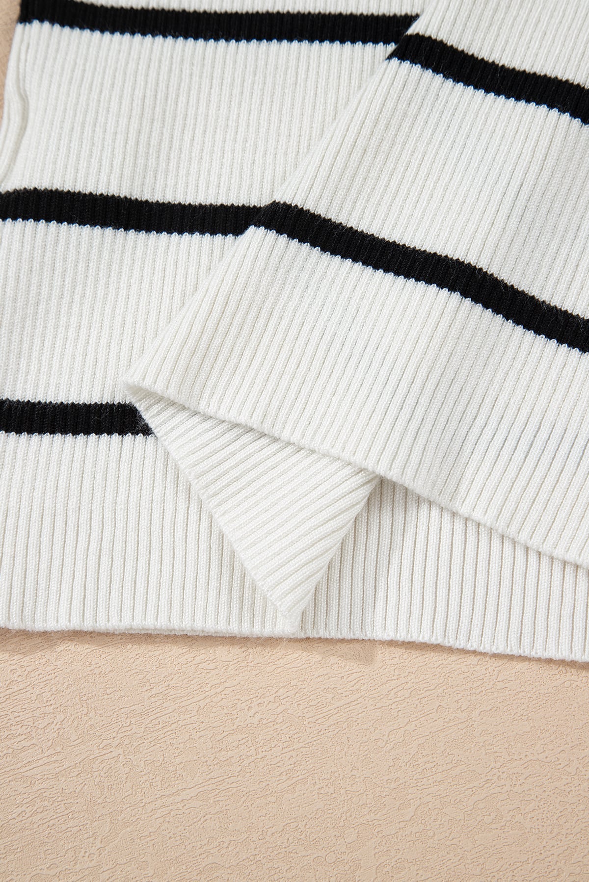Black Striped Scalloped Edge U Neck Sleeveless Sweater Vest