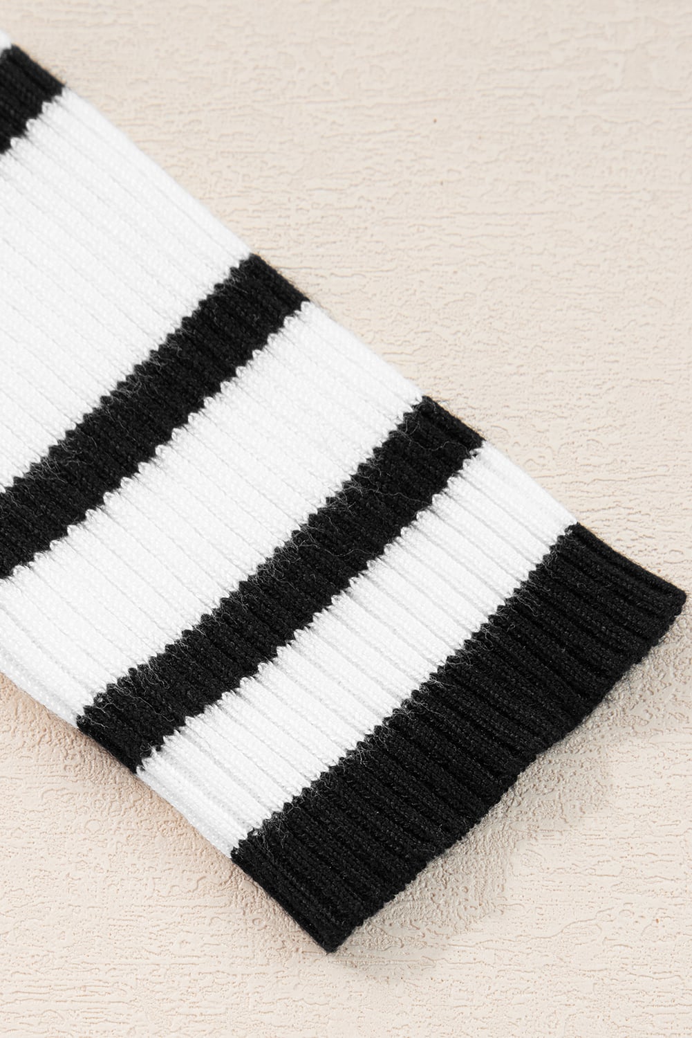 Black white Scalloped Trim U Neck Striped Ribbed Slim Sweater