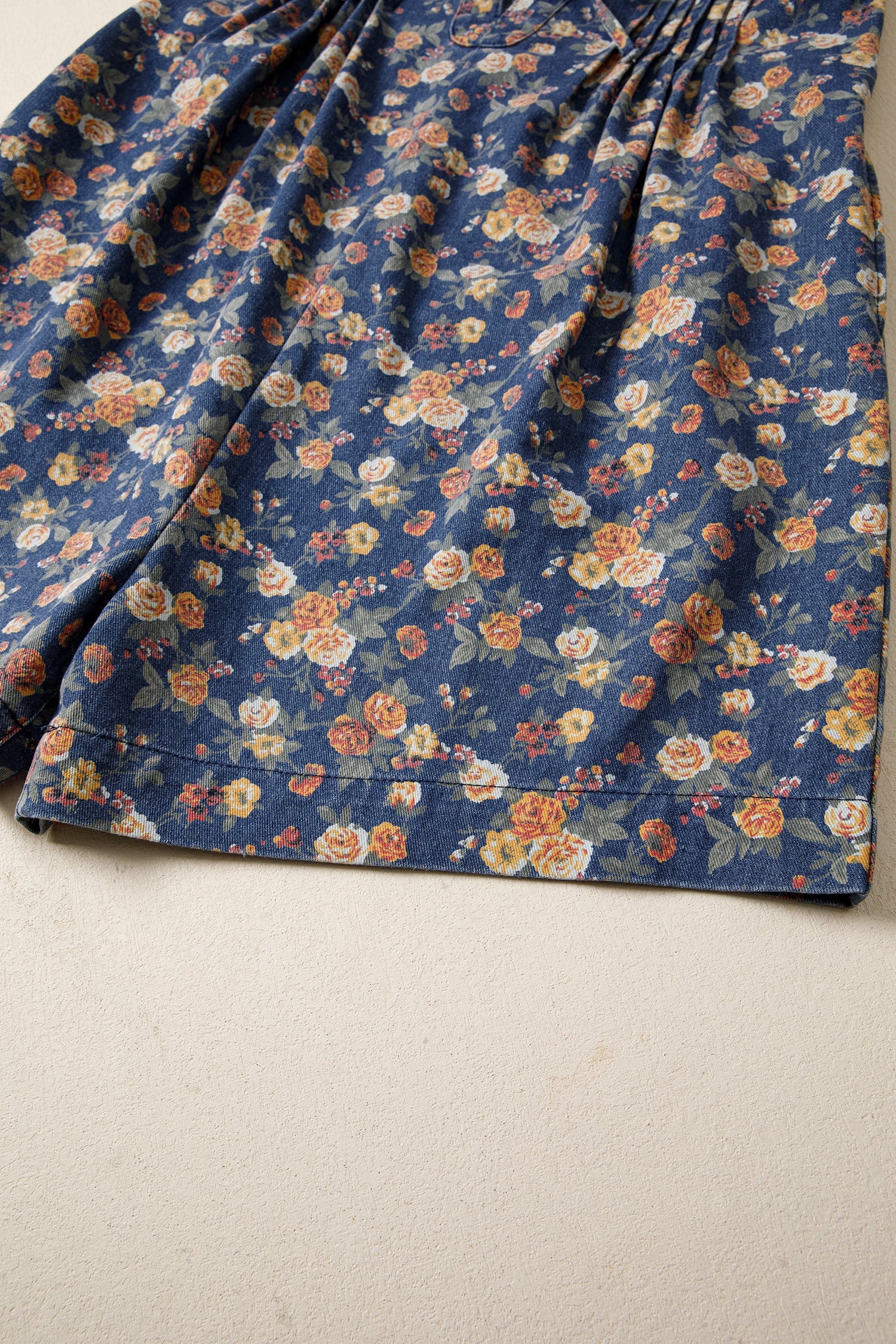 Blue Retro Floral Print Bow Tie V Neck Sleeveless Pleated Loose Denim Romper
