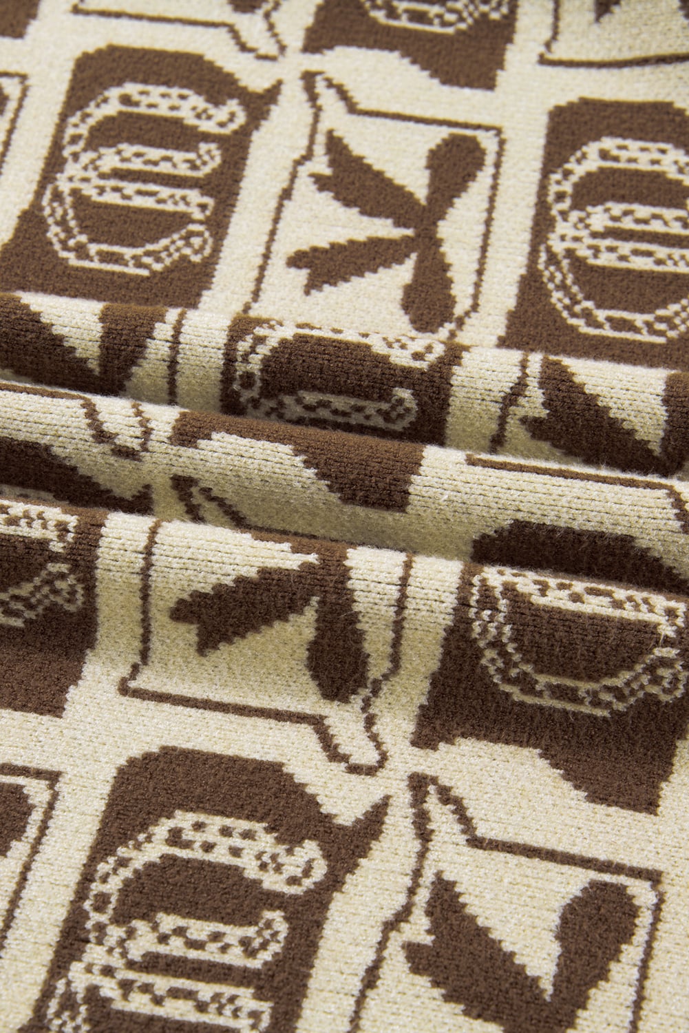 Brown Bow Horseshoe Print Checkered Plus Size Sweater