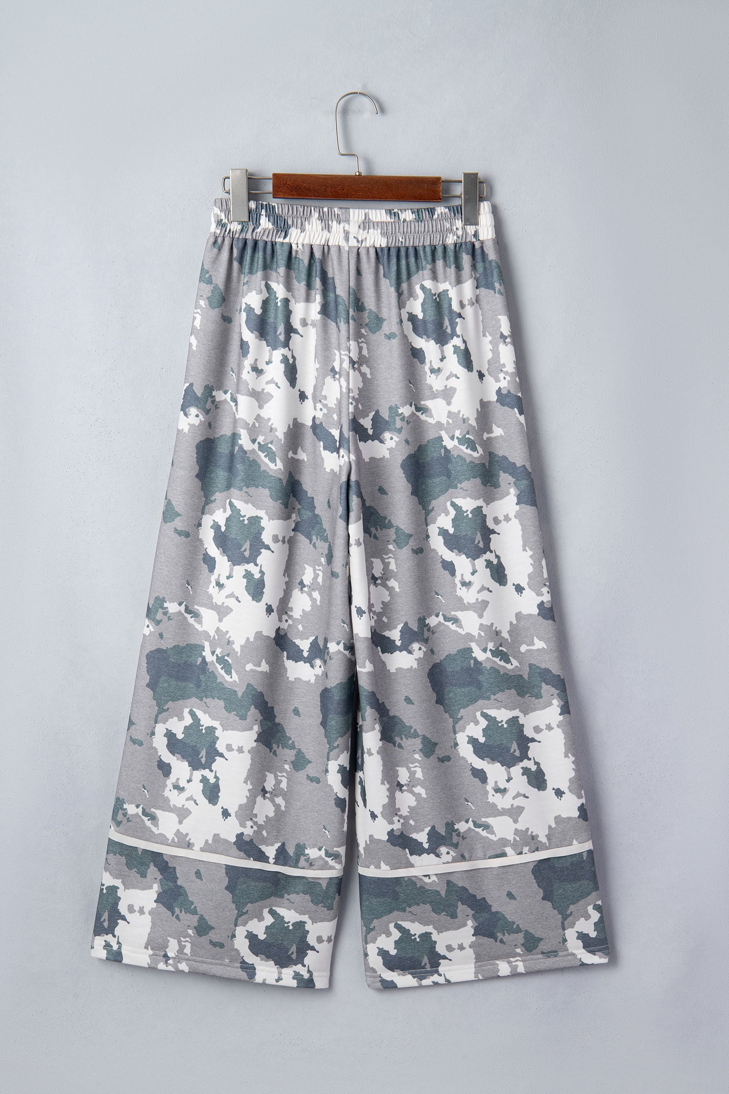 Brown Camouflage Print Contrast Lace-up Raw Edge Pocketed Loose Pants