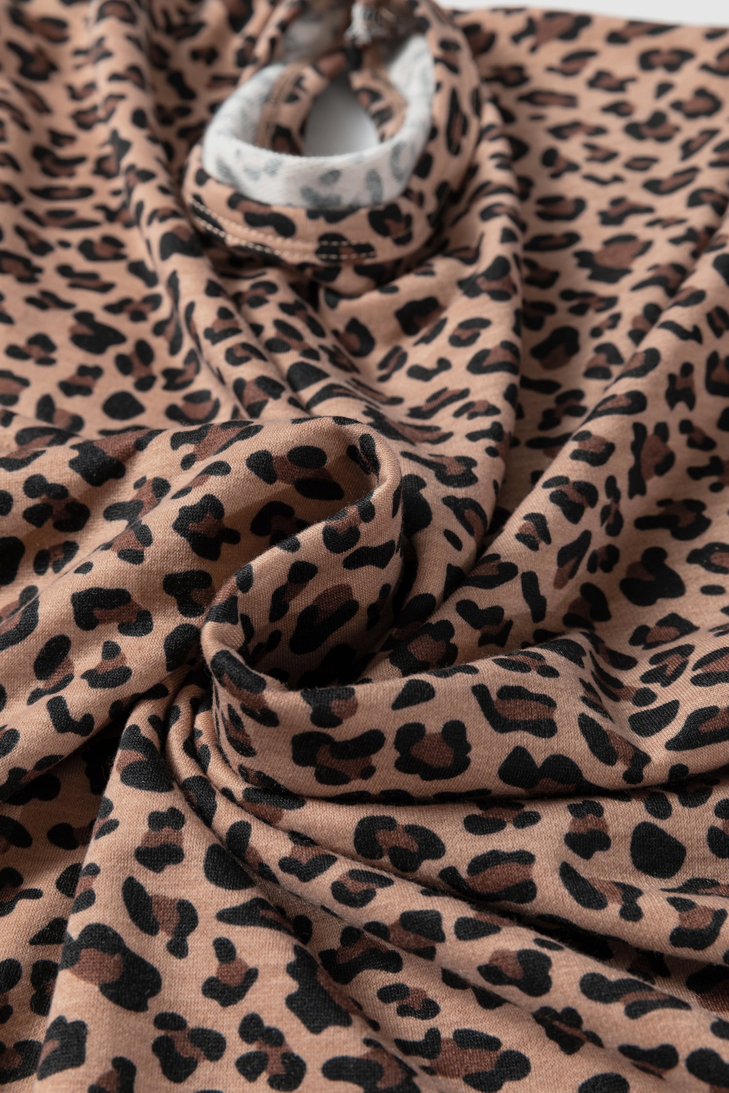 Brown Leopard High-Low Loose Tee Ankle Length Pants Set