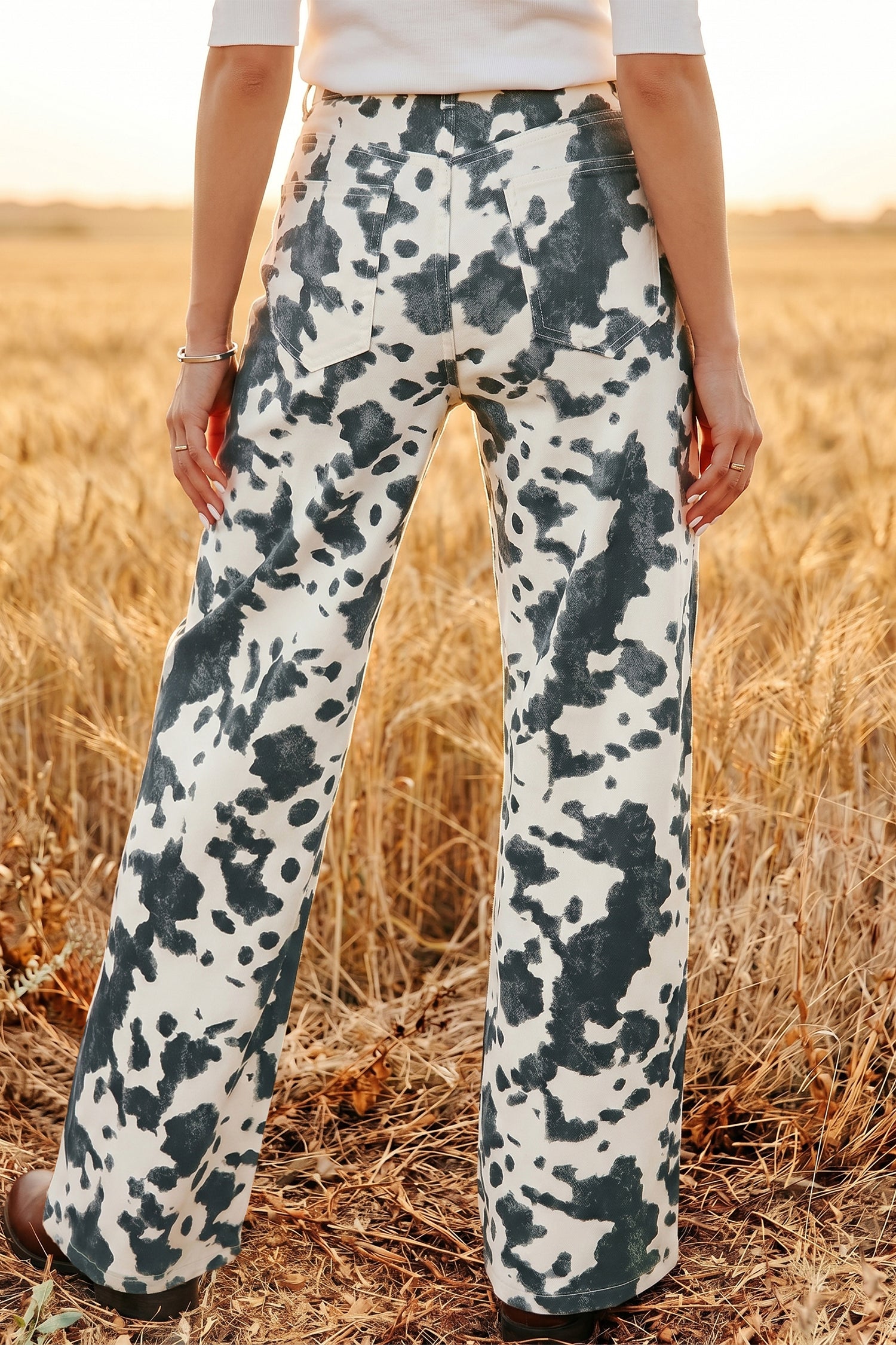 Brown Abstract Print Metal Button Regular Fit Full-Length Jeans