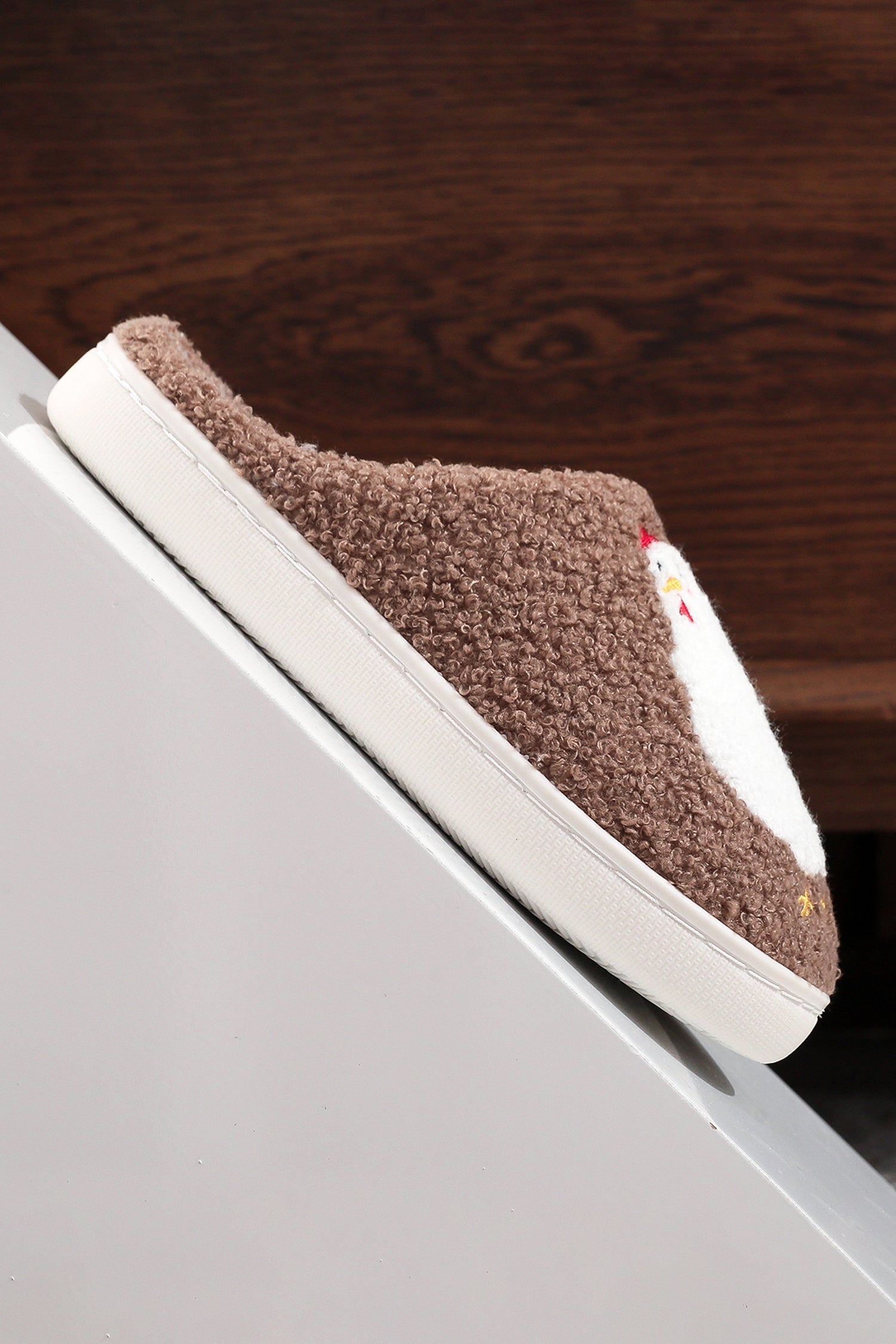 Brown Cartoon Chick Color Contrasted Liner Plush Slippers