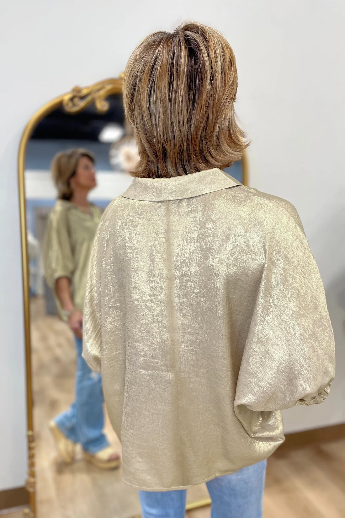 Casual Collared V Neck Half Sleeve Metallic Top