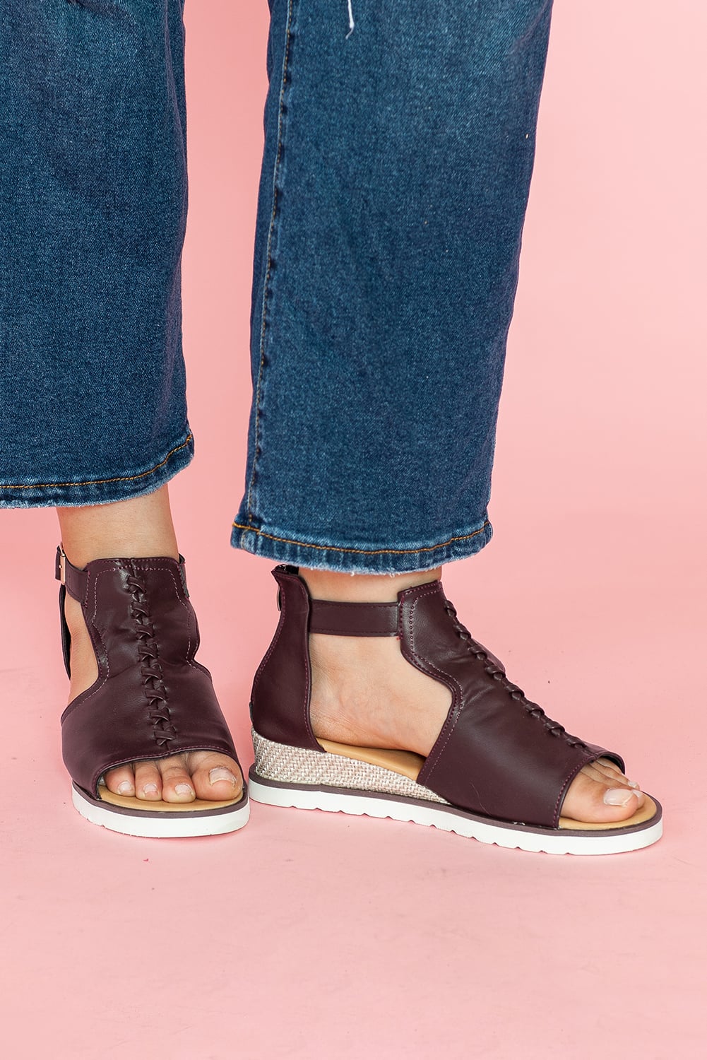 Casual PU Cutout Buckle Strap Platform Sandals