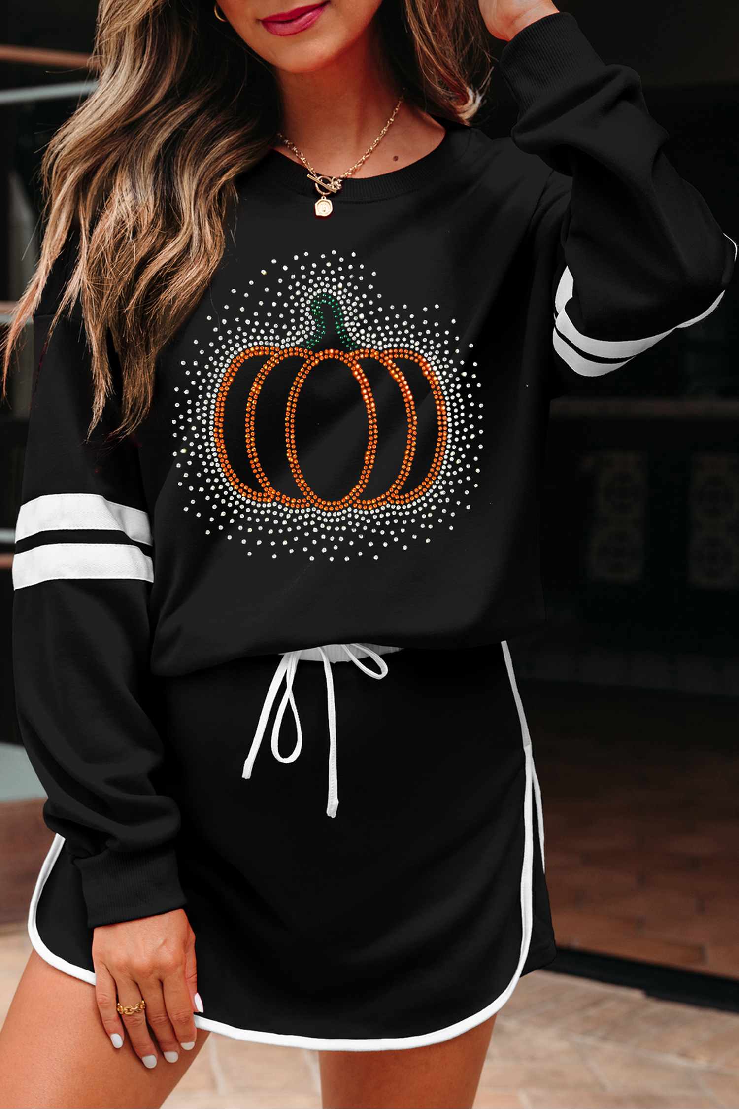 Black Rhinestone Pumpkin Graphic Pullover Sweatshirt