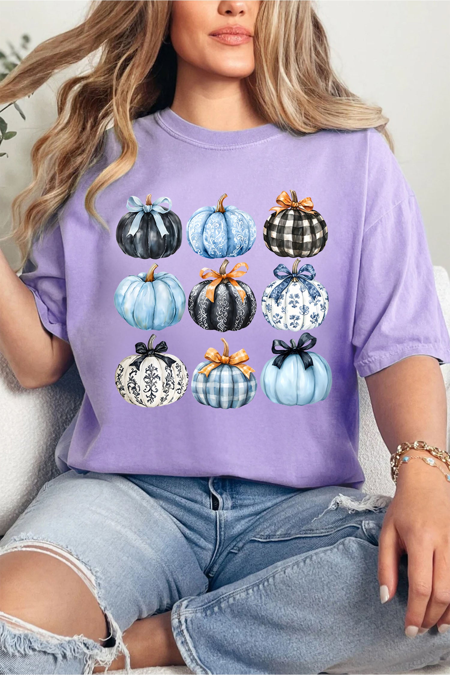 Wisteria Chic Pumpkin Graphic Relaxed T Shirt