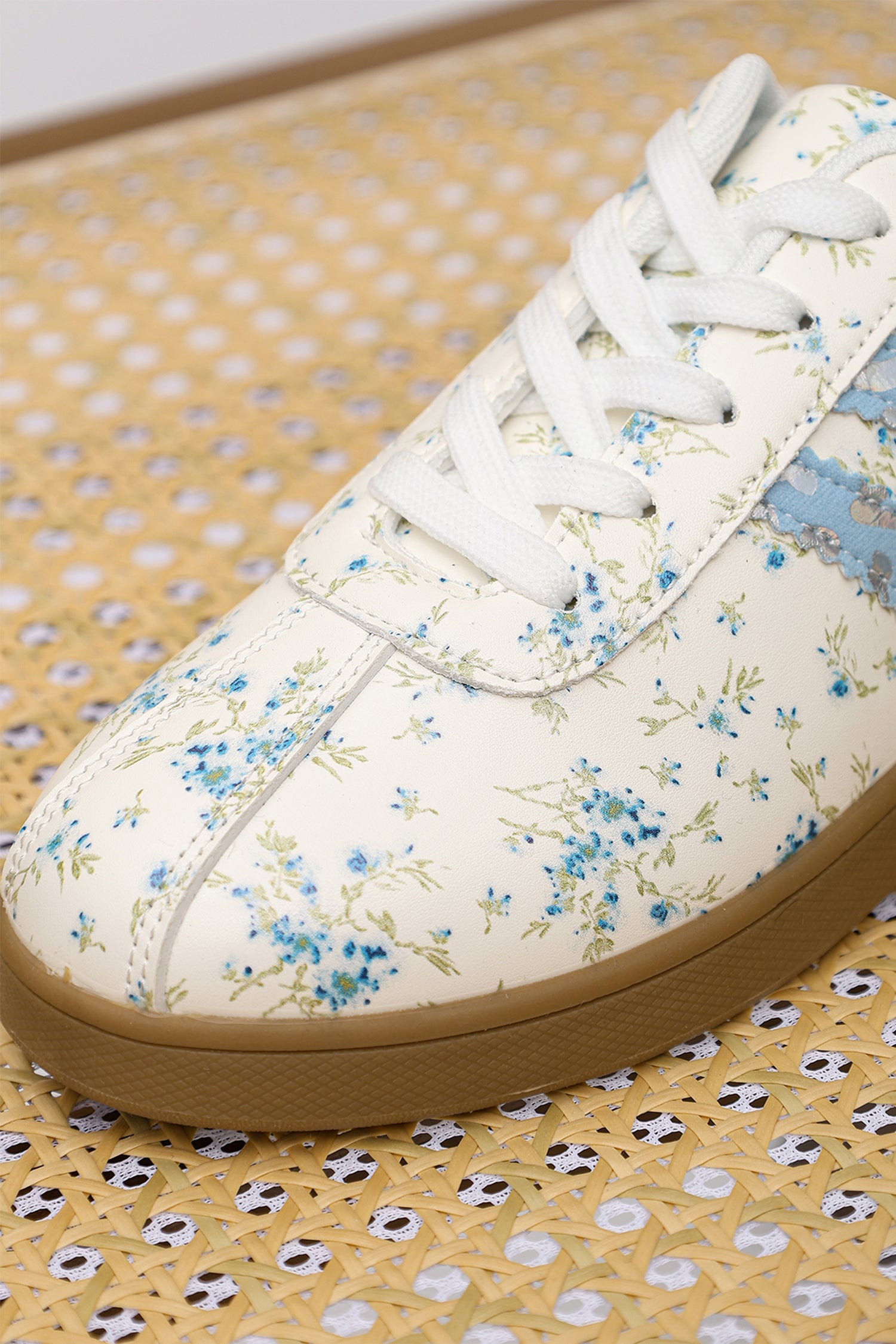 Dark Green Fresh Floral Print Color Block Detail Lace Up Shoes
