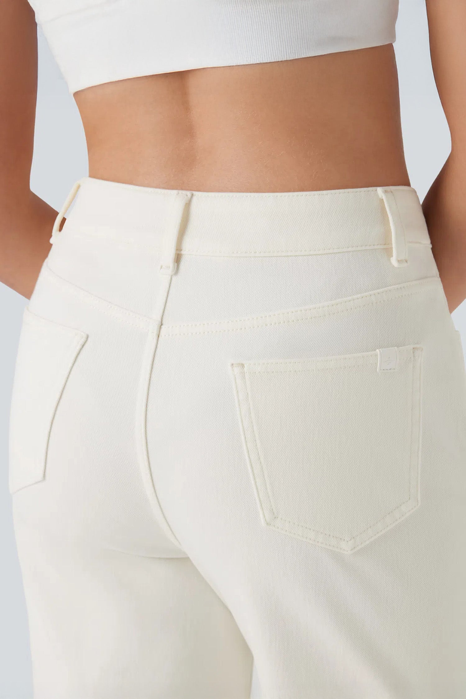 White Solid Color Rolled Cuffs Denim Bermuda Shorts