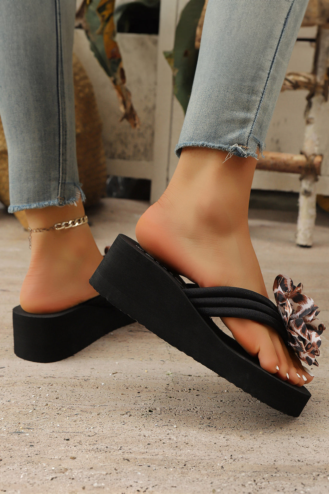 Black 3D Leopard Flower Lightweight EVA Platform Flip Flops