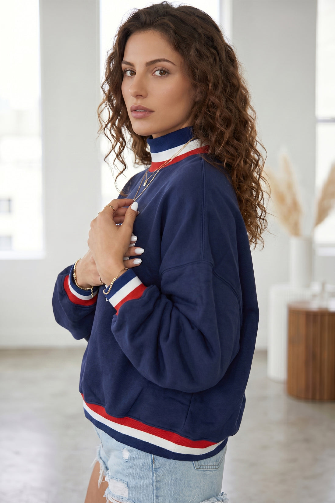 Dirty blue USA Slogan Patch Embroidery Colorblock High Neck Long Sleeve Sweatshirt
