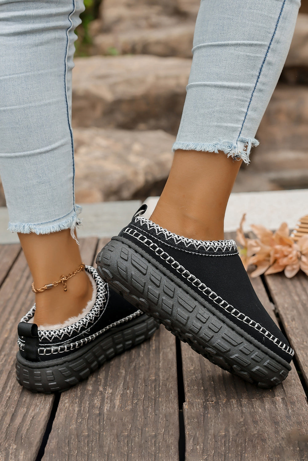 Black Contrast Stitch Detail Faux Suede PU Patchwork Plush Winter Clog Slippers
