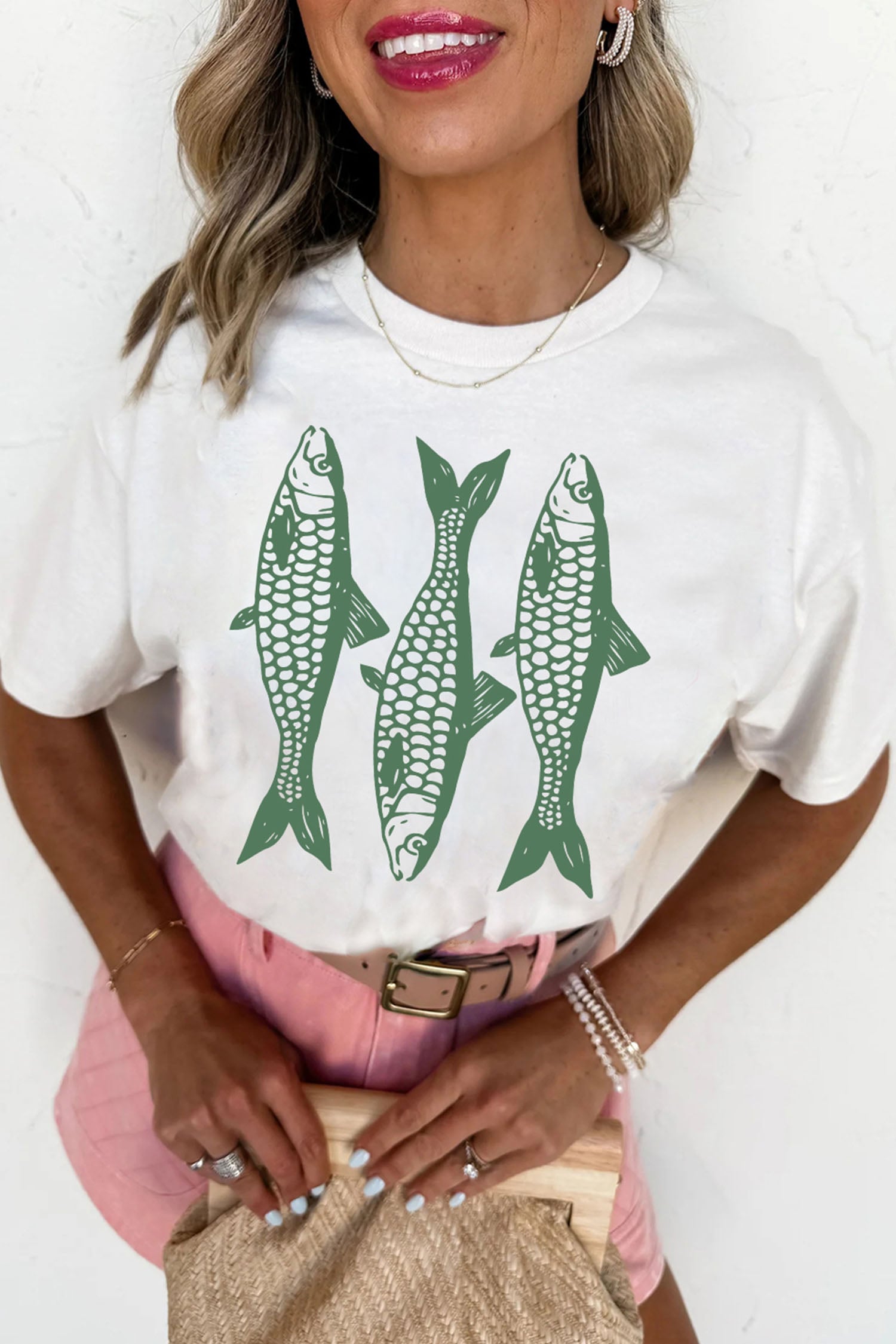 White Unique Fish Graphic Casual Round Neck Tee