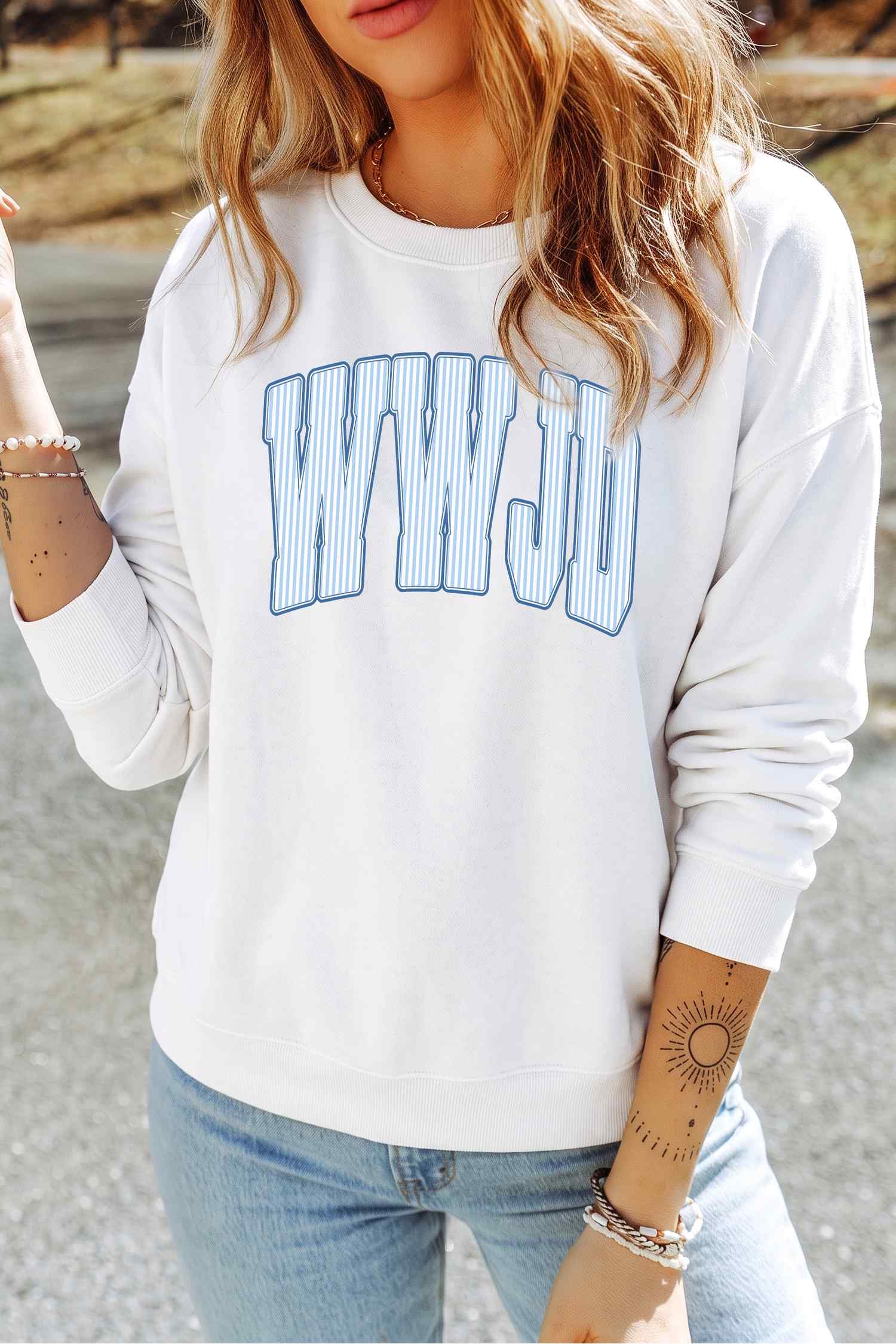 White WWJD Letter Print Crew Neck Sweatshirt