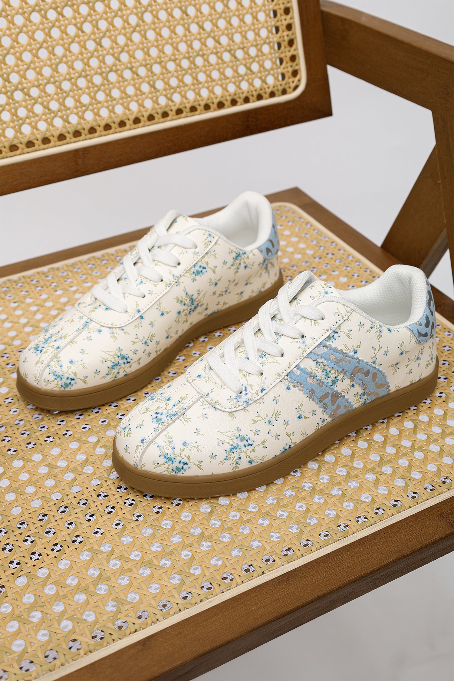Dark Green Fresh Floral Print Color Block Detail Lace Up Shoes