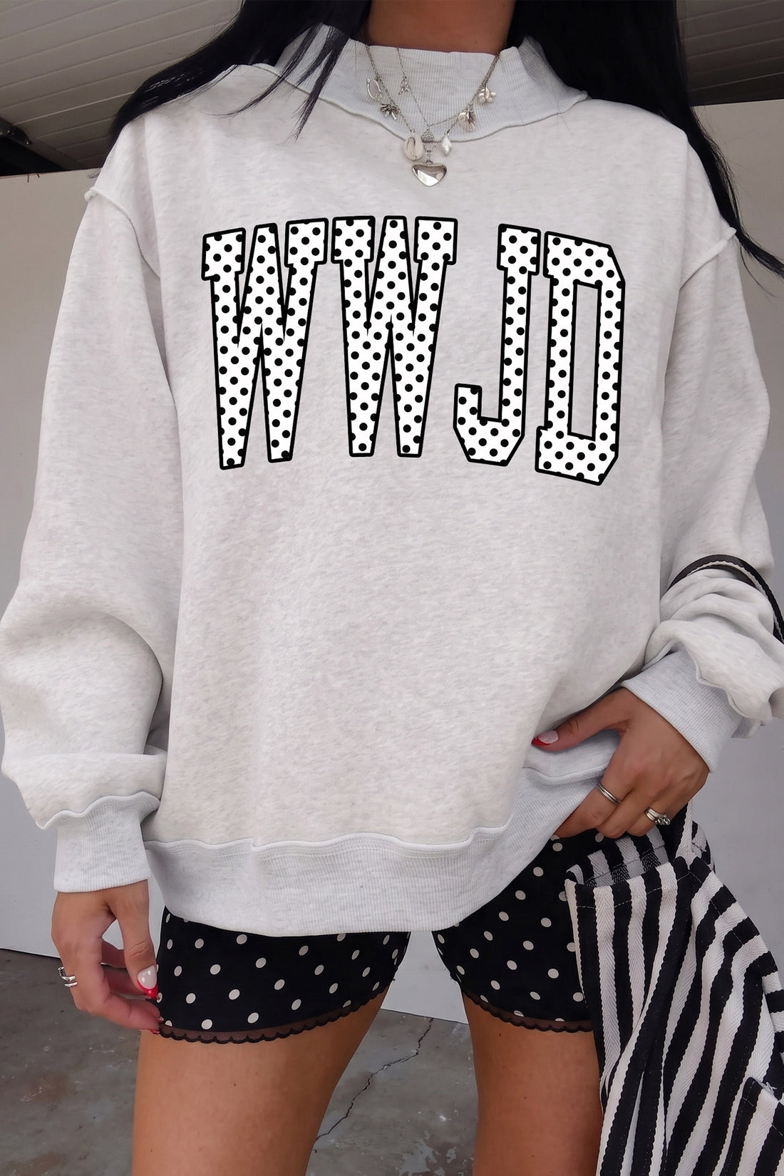 Light Grey Polka Dot WWJD Slogan Mock Neck Pullover Sweatshirt