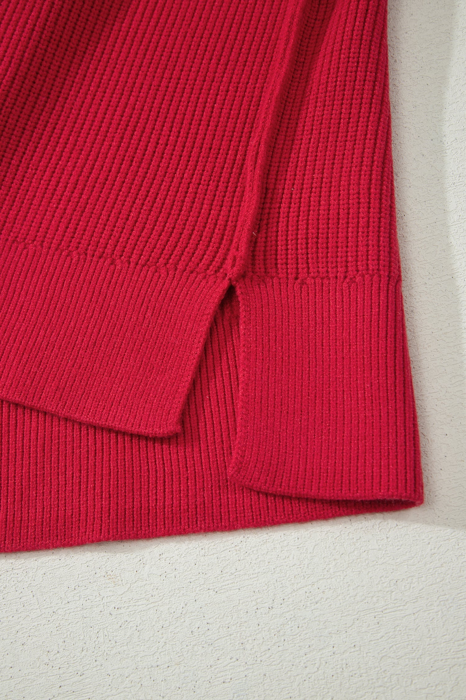 Red Dahlia Long Sleeve Ribbed Knit Stand Neck Regular Fit Sweater