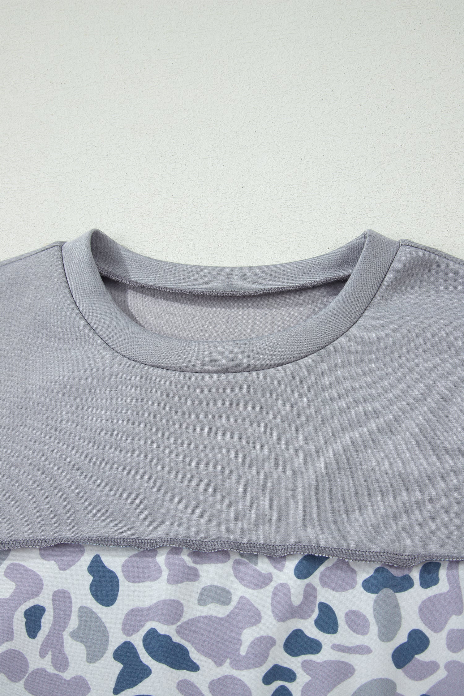 Gray Raw Seam Color Block Camouflage Patchwork Casual Tee