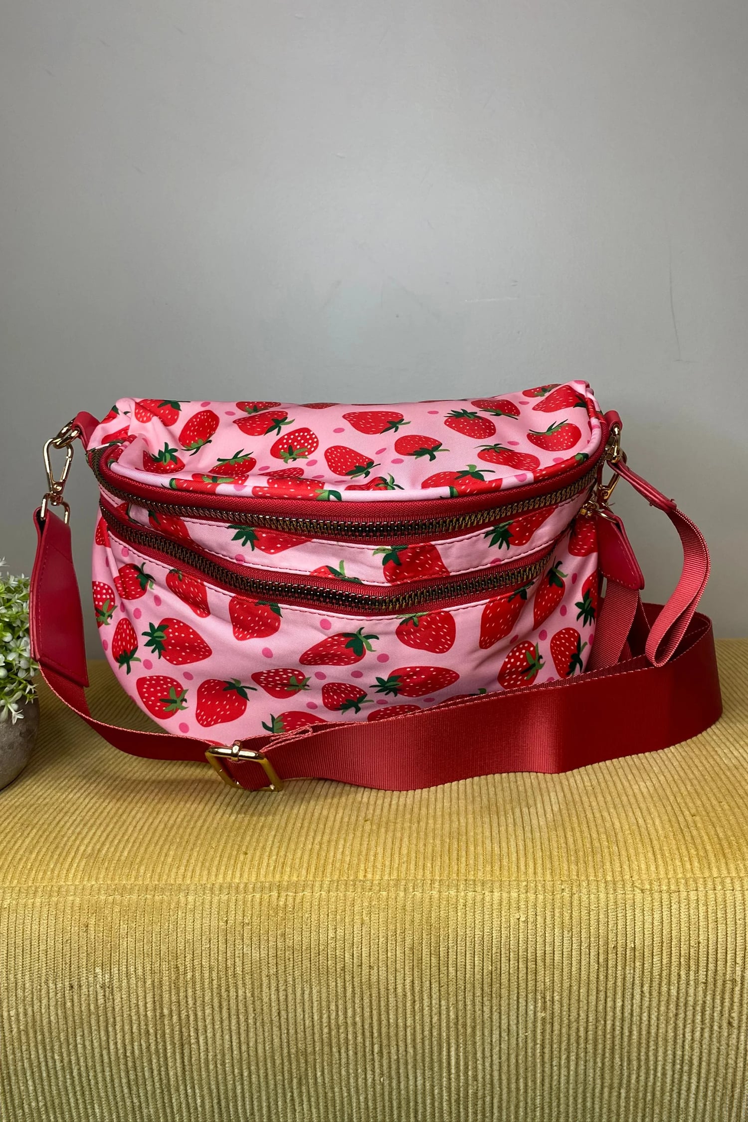 Fiery Red Pretty Checkerboard/ Strawberry Printed Canvas Double Zip Crossbody Bag