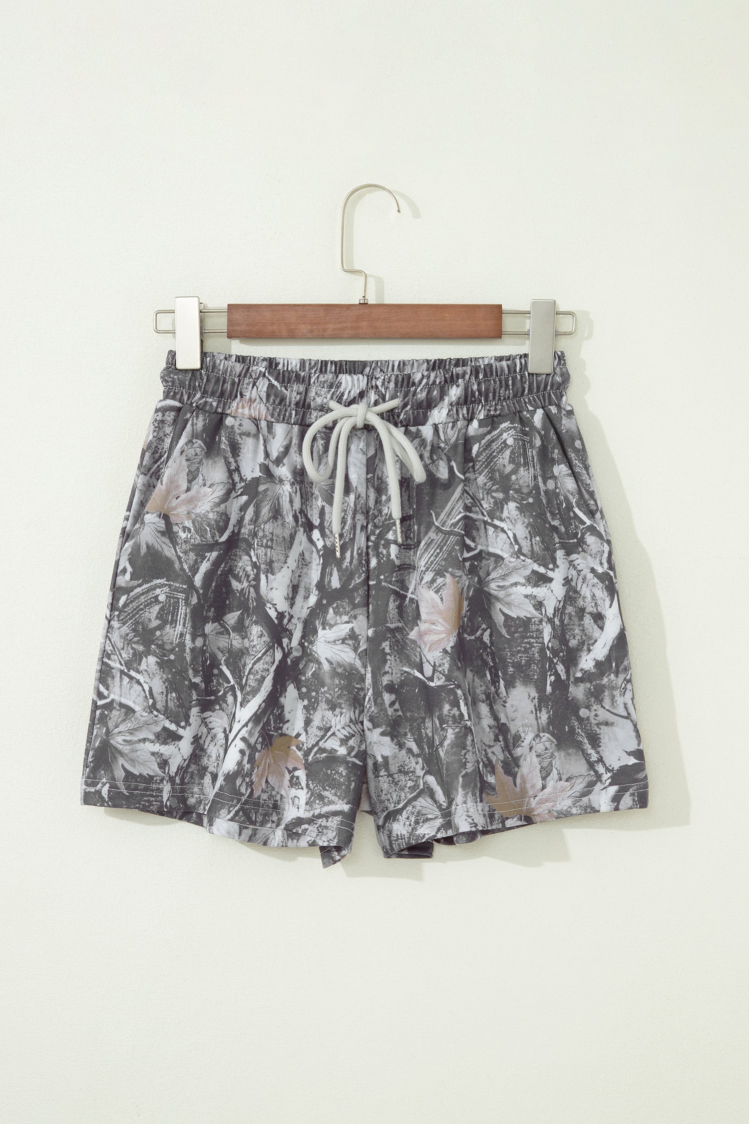 Gray Abstract Maple Leaf Printed Tie Elastic Waist Shorts