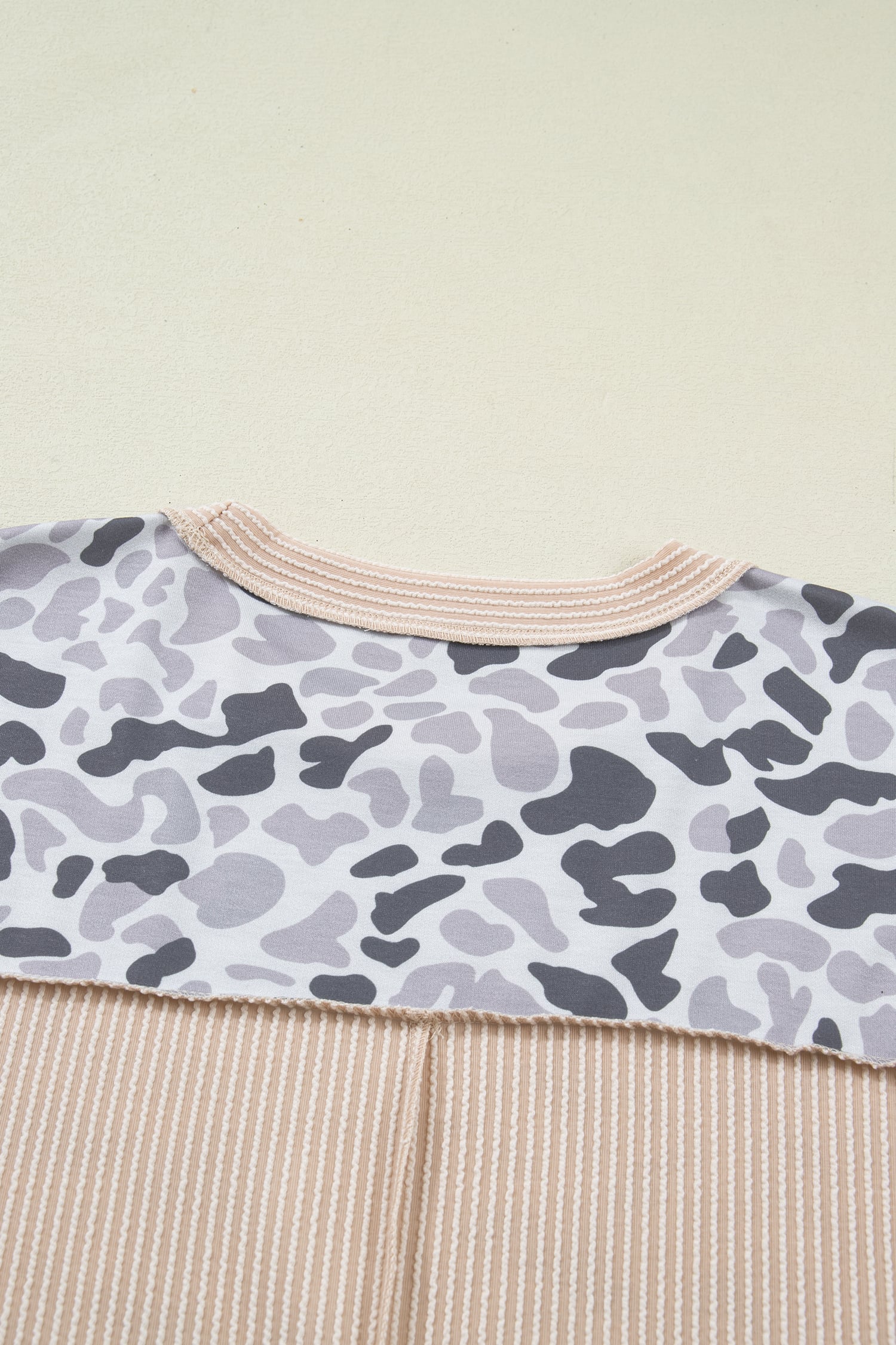 Gray Camouflage Print Twisted Ribbed Patchwork Casual T Shirt