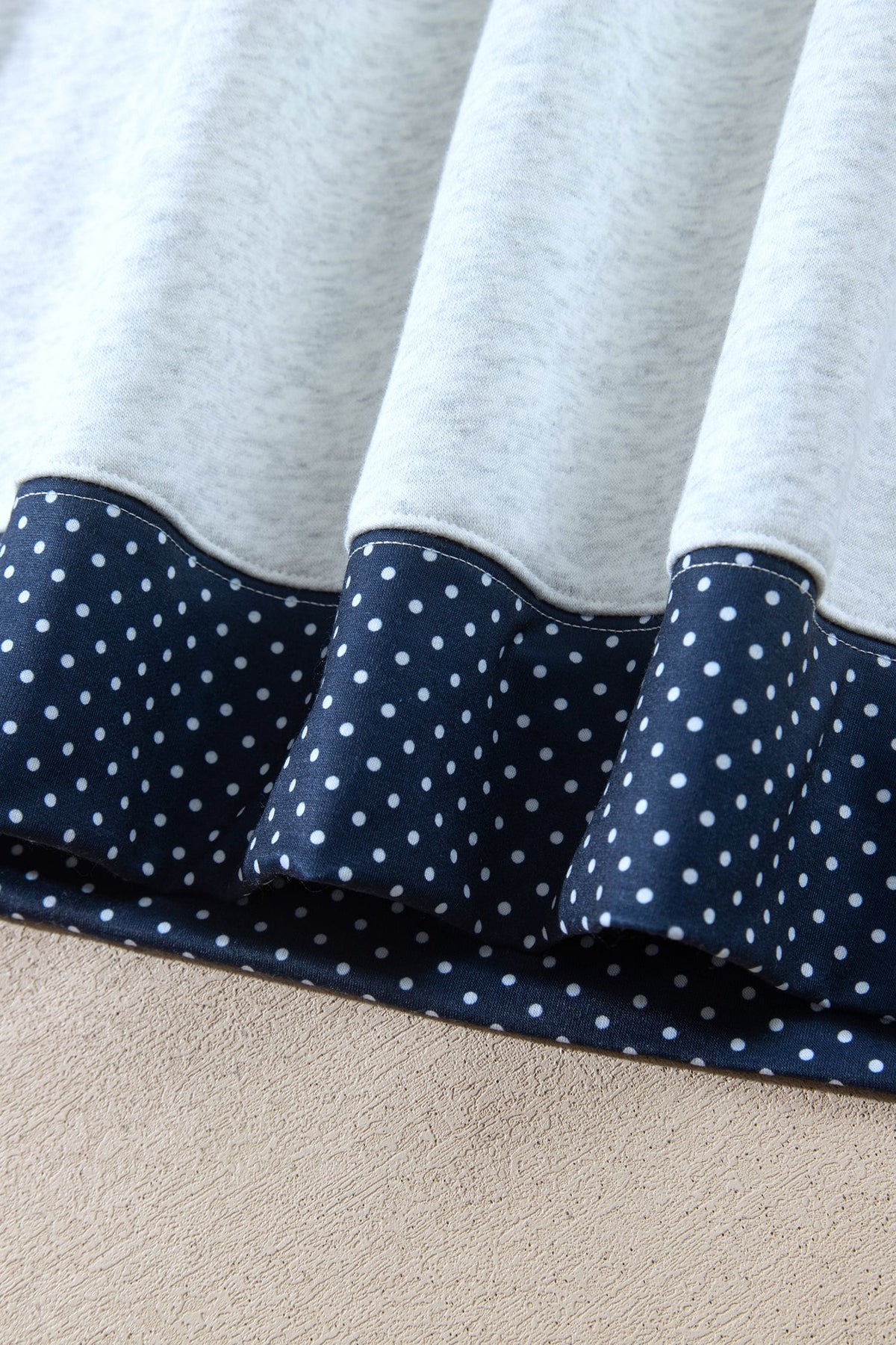 Gray Polka Dot Contrast Trim Sweatshirt