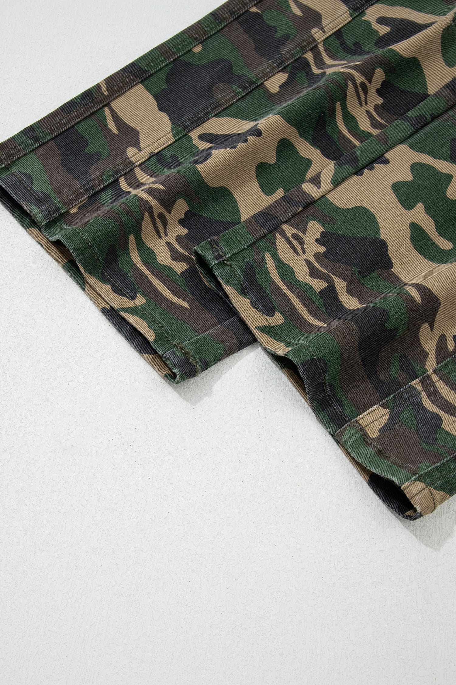 Green Camouflage Print Drawstring Patch Pocket Ankle Length Jeans