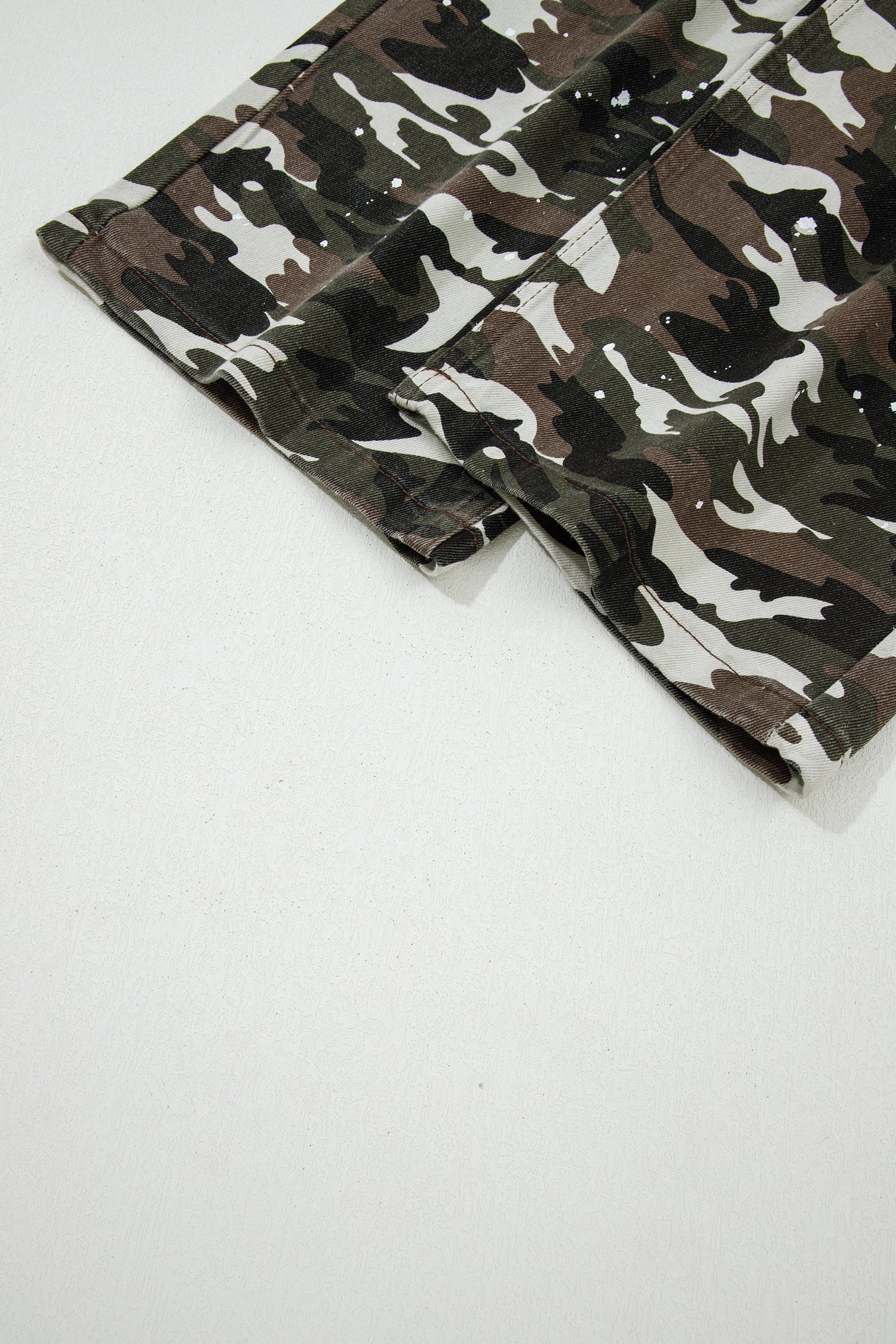 Green Camouflage Print Splashed Distressed Loose Denim Pants