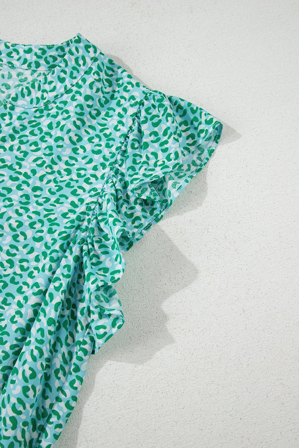 Green Notched V Neck Leopard Ruffle Short Sleeve Blouse