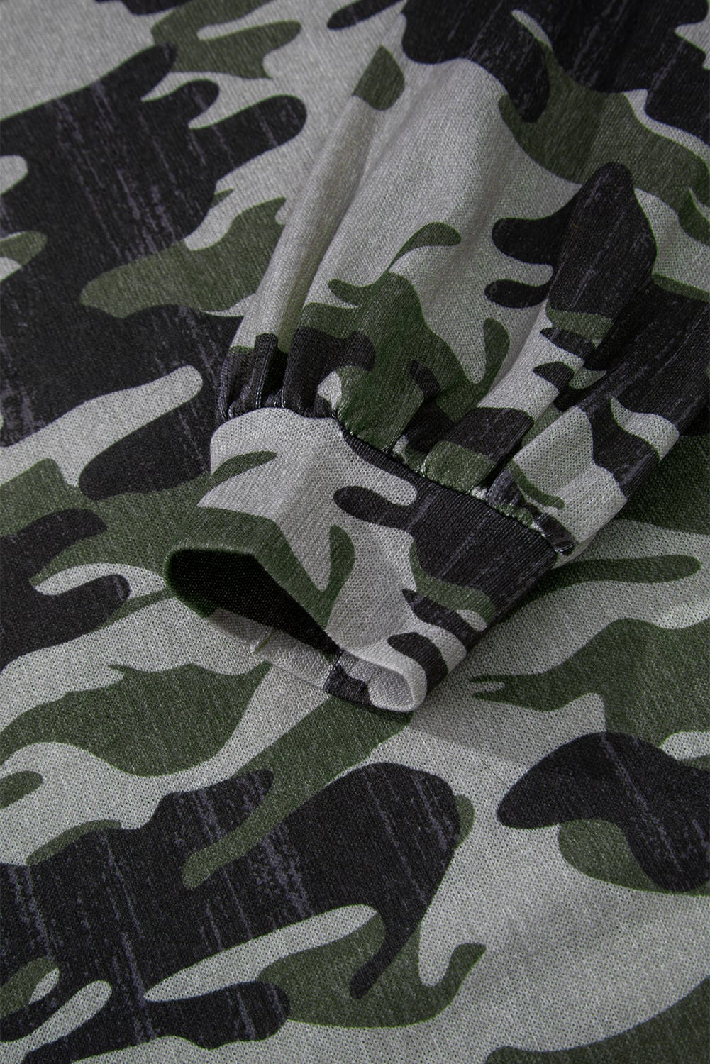 Green Retro Camouflage Print Exposed Seam Patchwork Drop Shoulder Sweatshirt