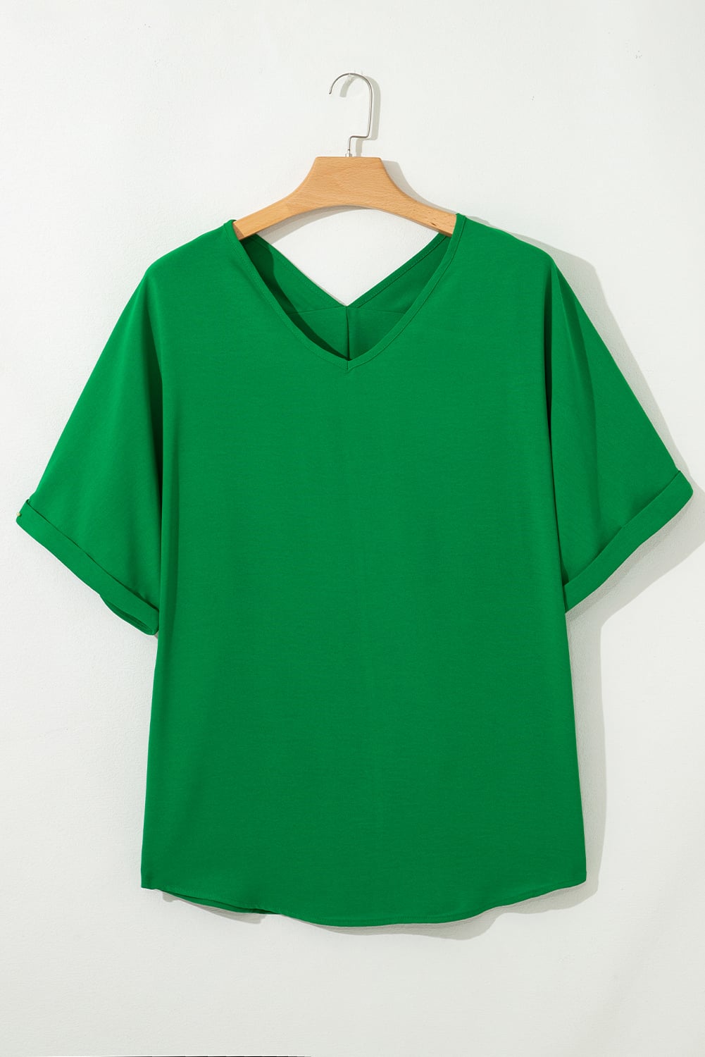 Green Seamed Back High Low Hem V Neck Cuffed Sleeve Plus Size Tee