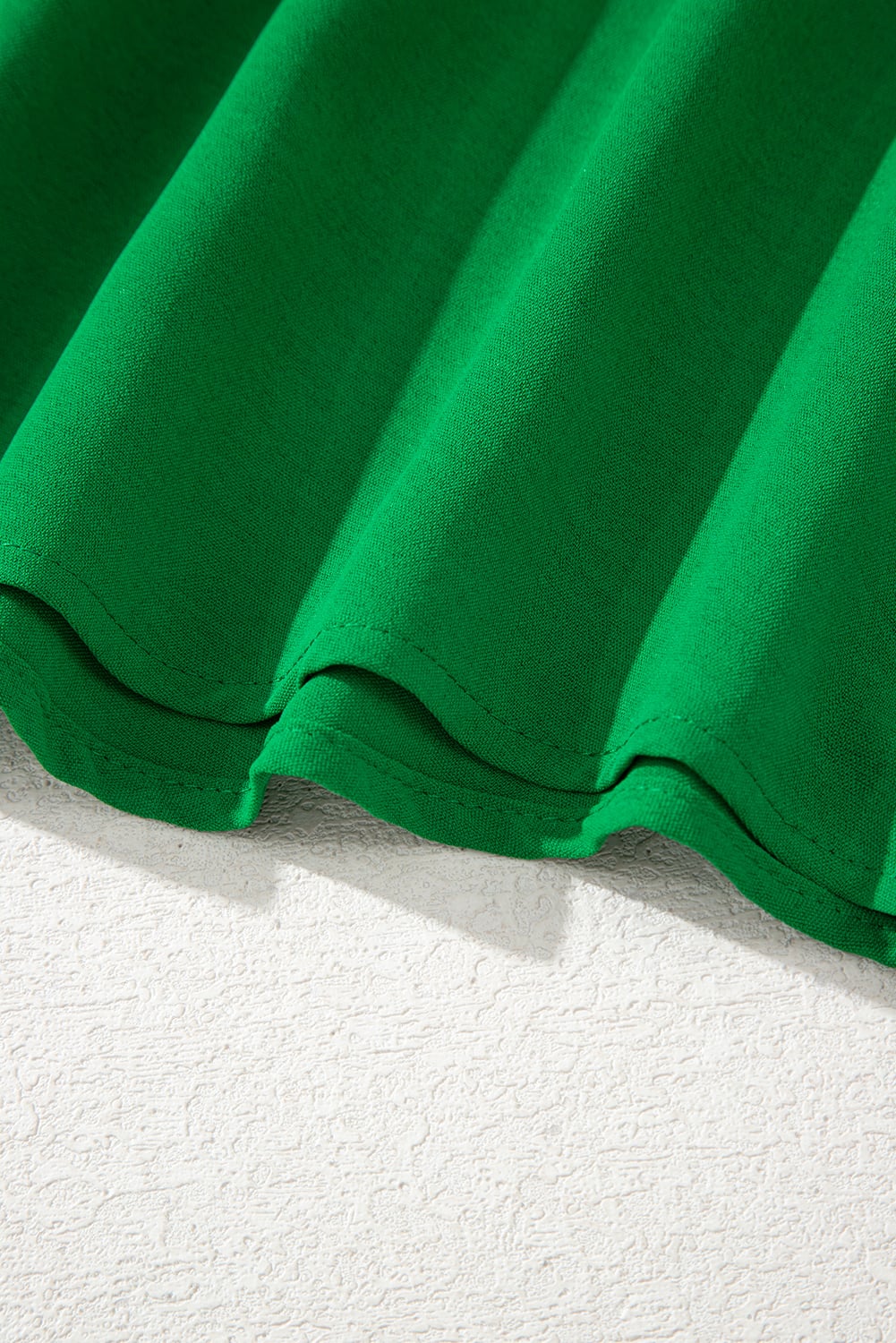 Green Seamed Back High Low Hem V Neck Cuffed Sleeve Plus Size Tee