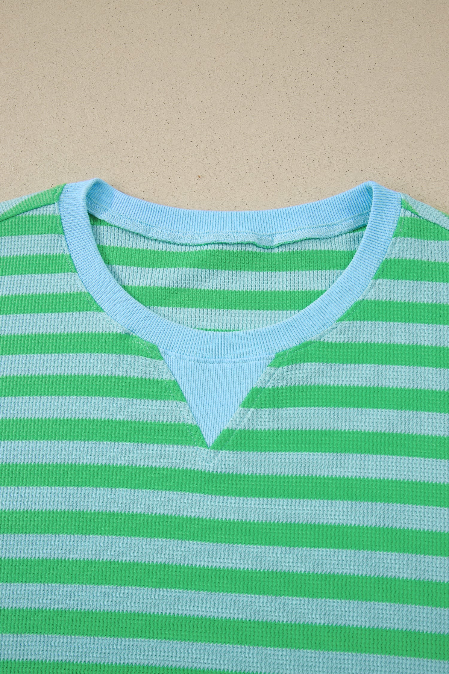 Green Stripe Plus Size Colorblock Detail Puff Sleeve Top Drawstring Shorts 2pcs Outfit