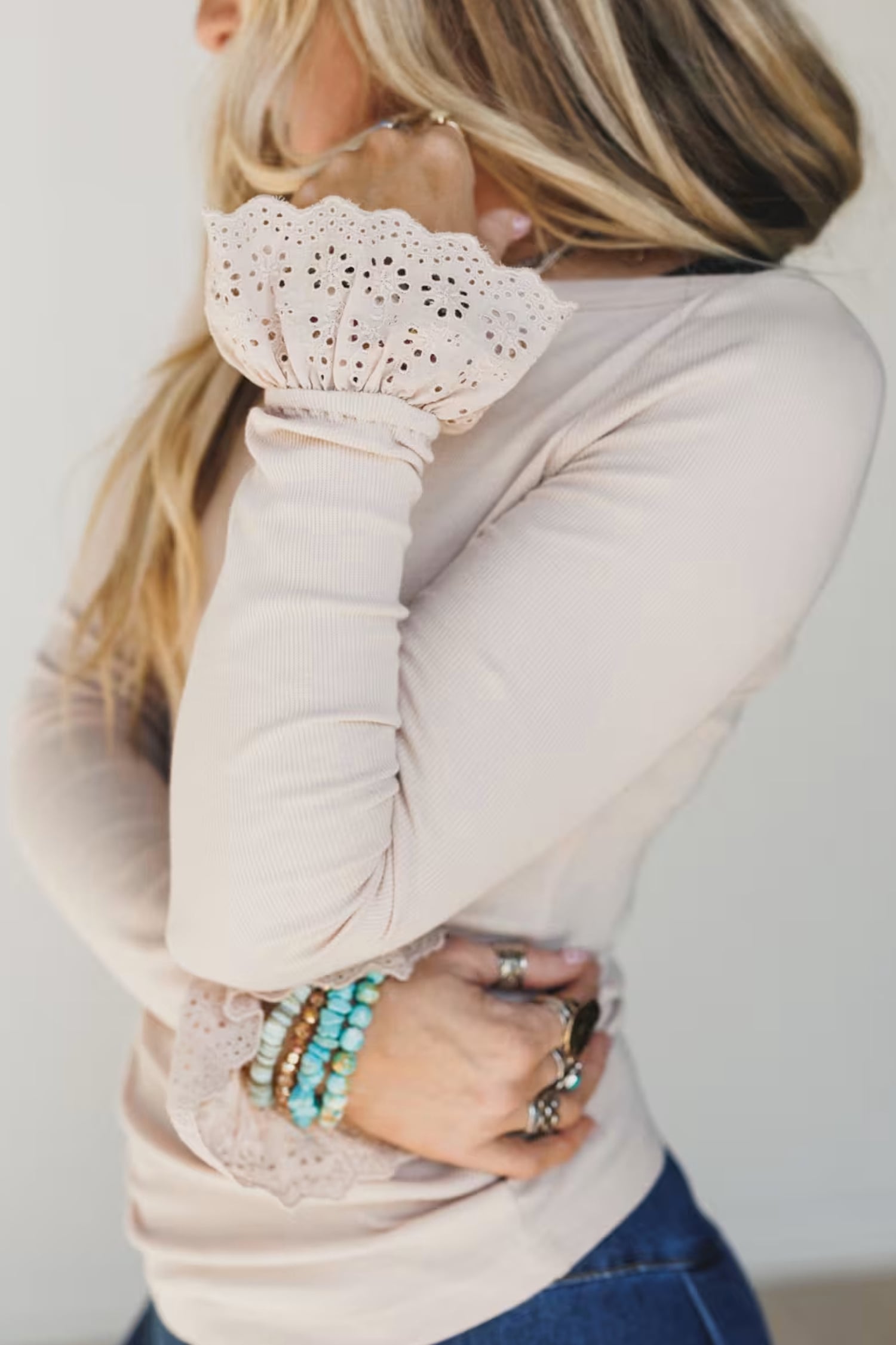 Jet Stream Lace Cuff Patchwork Round Neck Long Sleeve Top