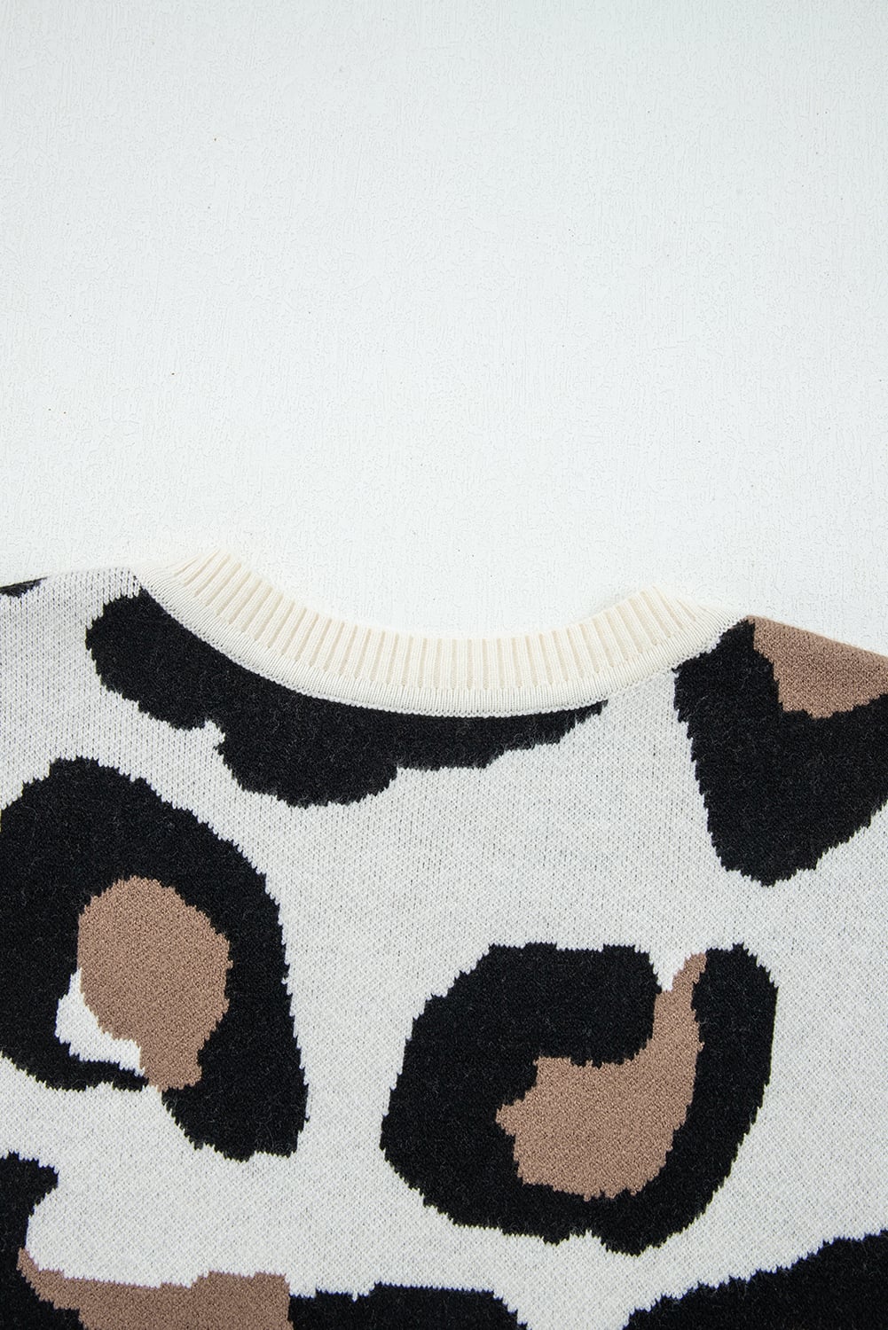Jet Stream Leopard Print Color Block Patchwork Sleeve V Neck Sweater