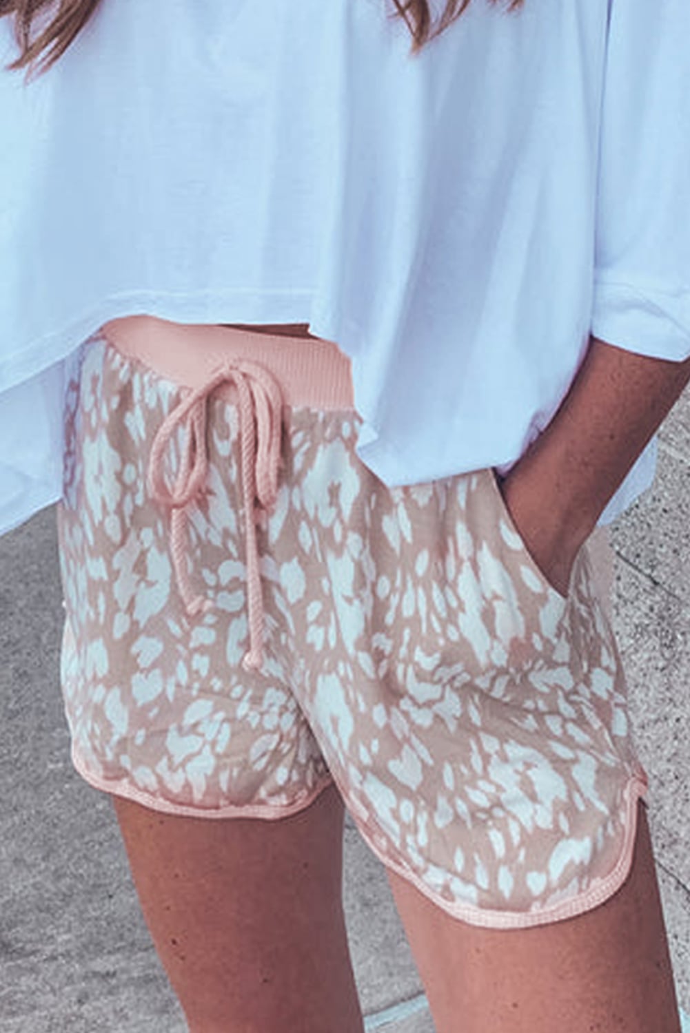 Khaki Classic Leopard Arched Hem Elastic Waistband Casual Shorts