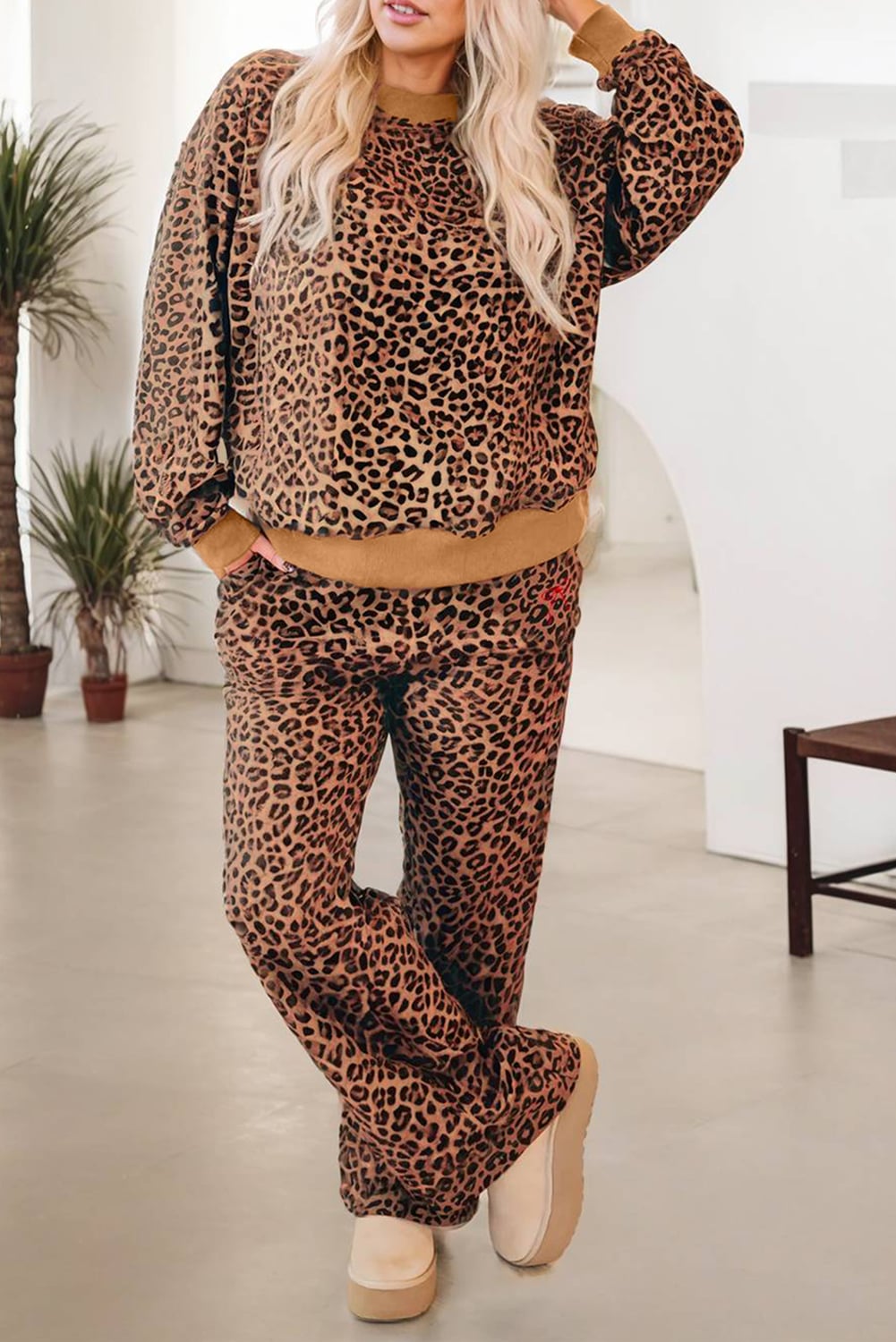 Khaki Leopard Pullover and Pants 2pcs Outfit with Bow Embroidery