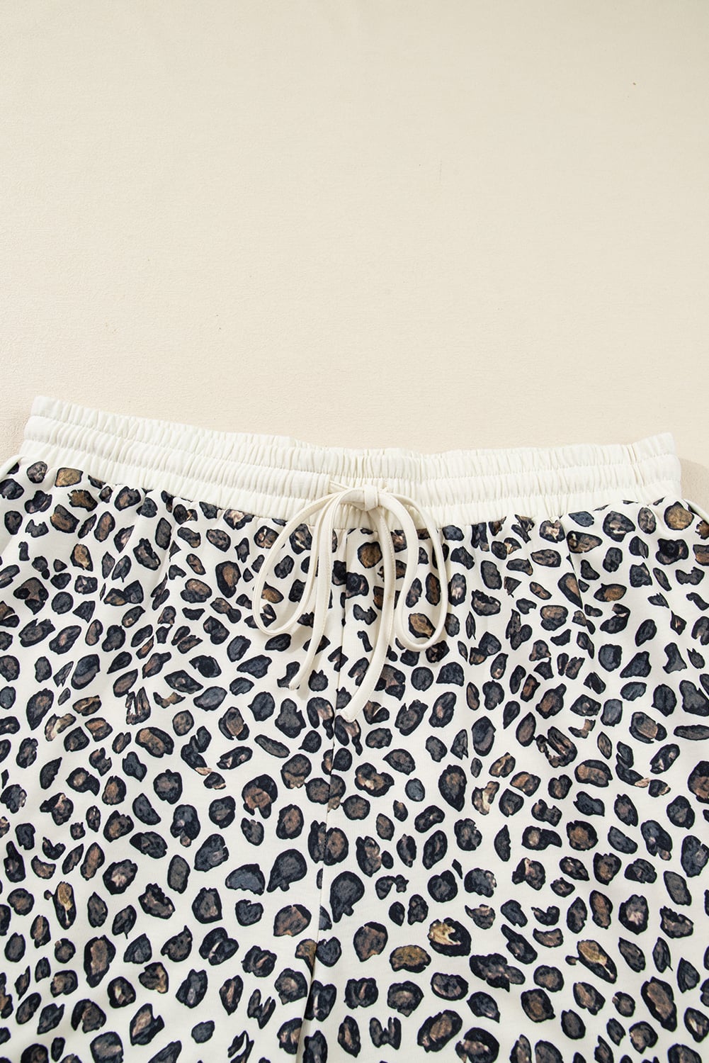 Khaki Plus Size Leopard Loose Pullover Casual Shorts 2pcs Outfit