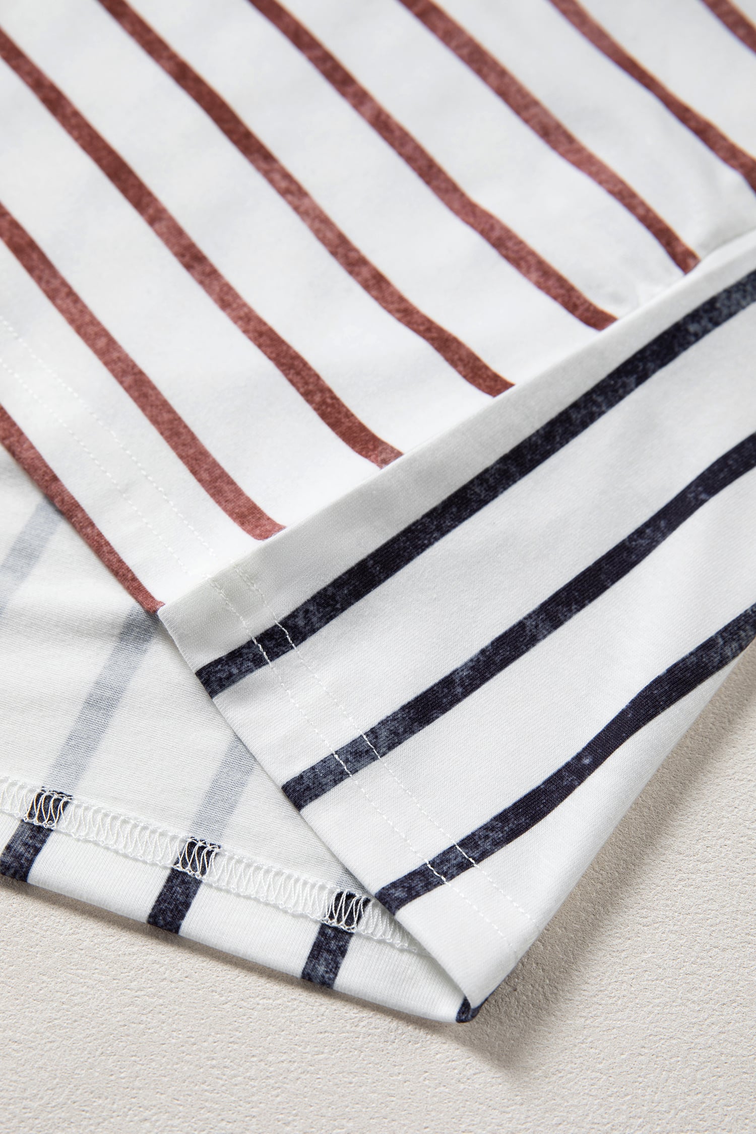 Khaki Stripe Colorblock 3/4 Sleeve Loose T Shirt
