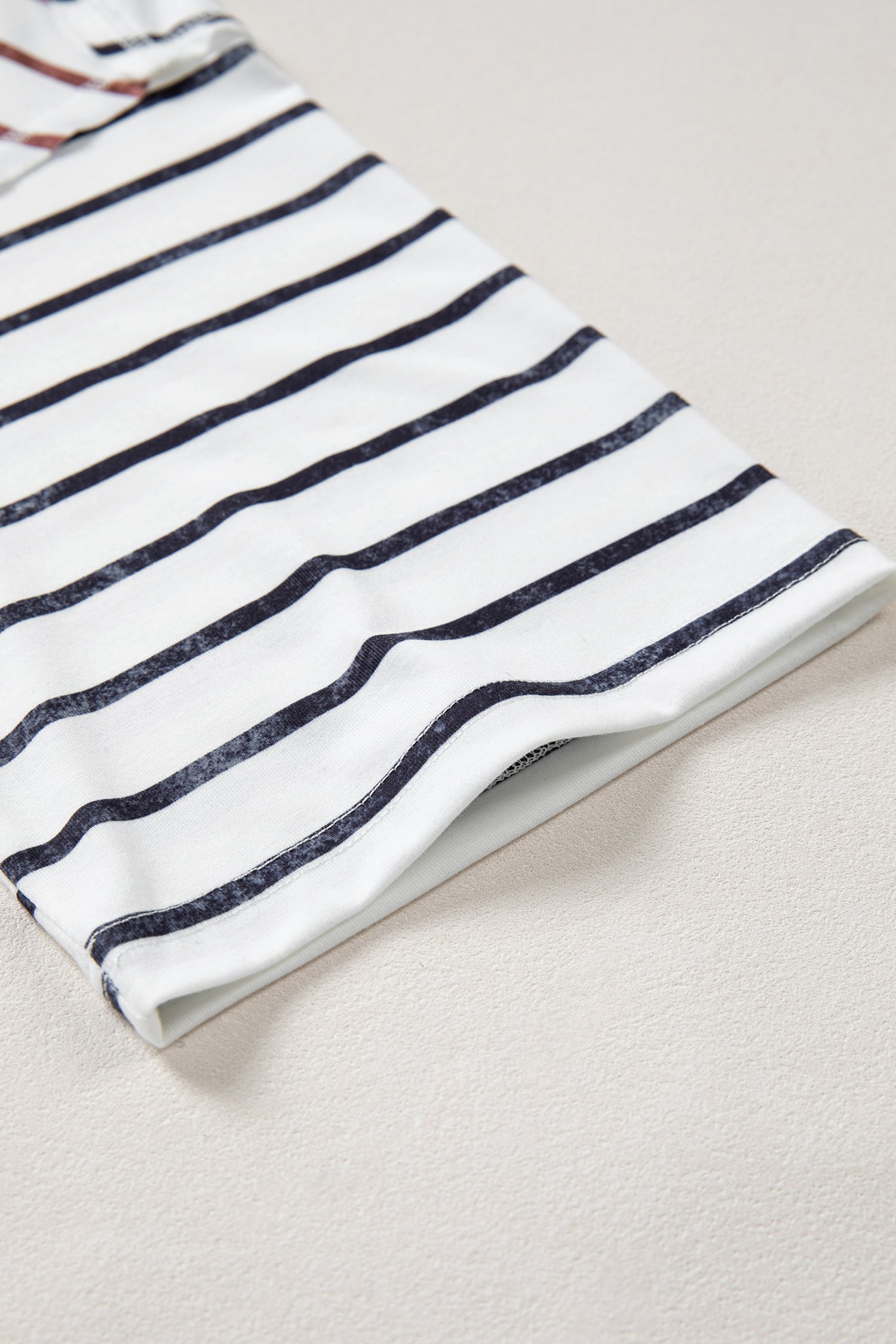 Khaki Stripe Colorblock 3/4 Sleeve Loose T Shirt