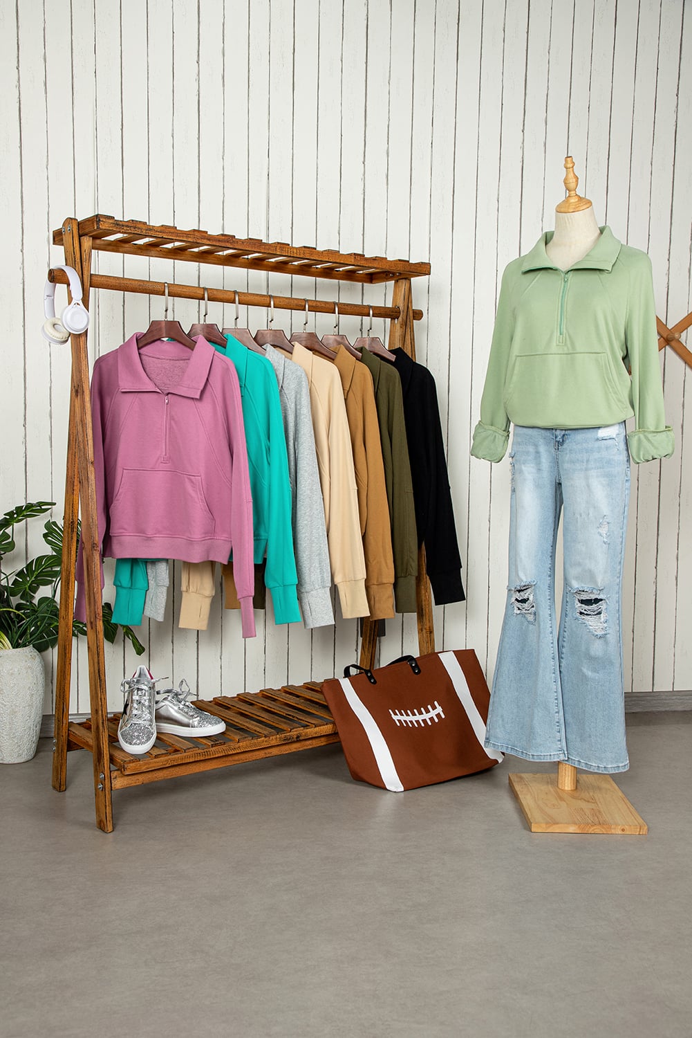 Light Grey Quarter Zip Stand Neck Kangaroo Pocket Sweatshirt