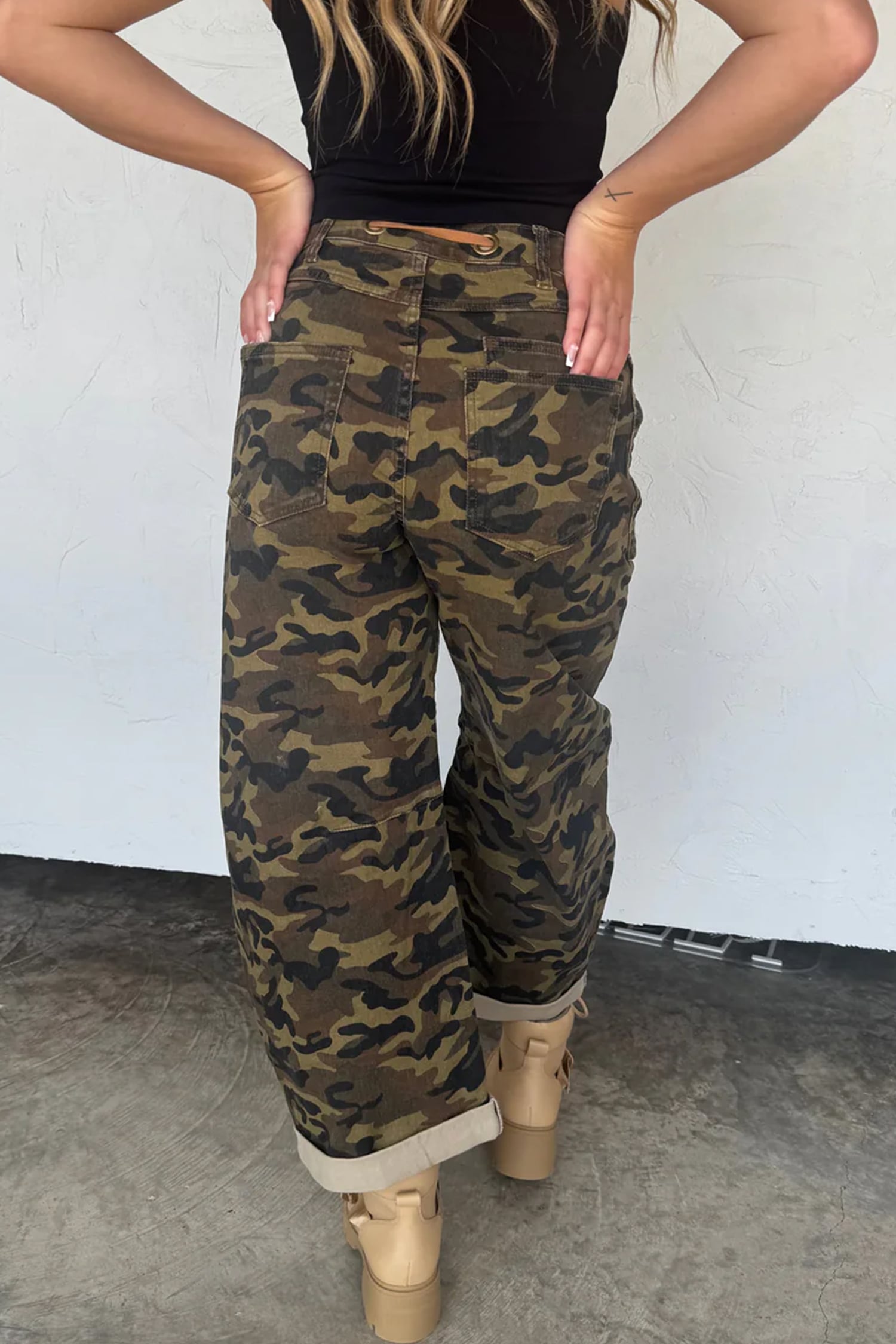 Multicolour Camouflage Print Retro Grommet Tie Waist Loose Jeans