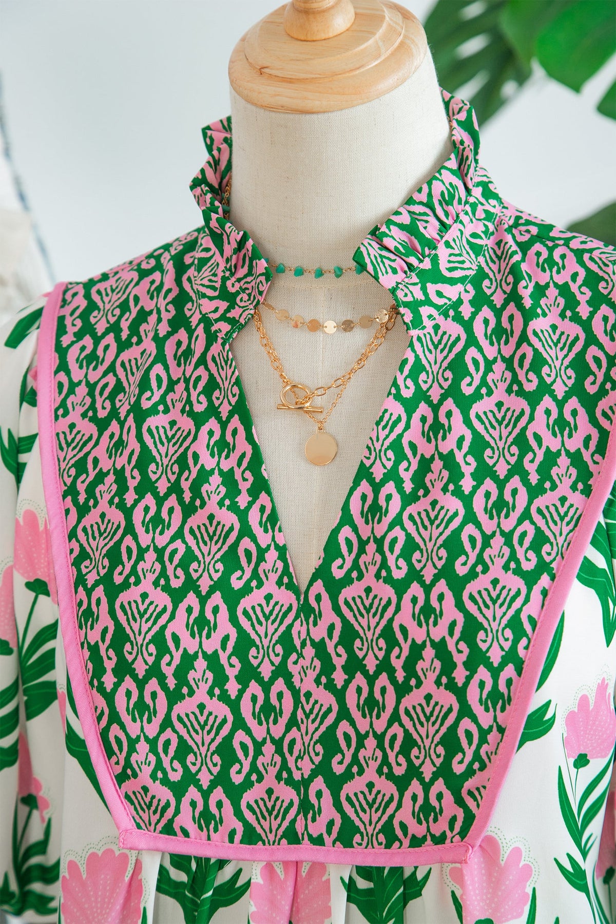 Multicolour Floral Print Puff Sleeve Contrast Bordered V Neck Blouse