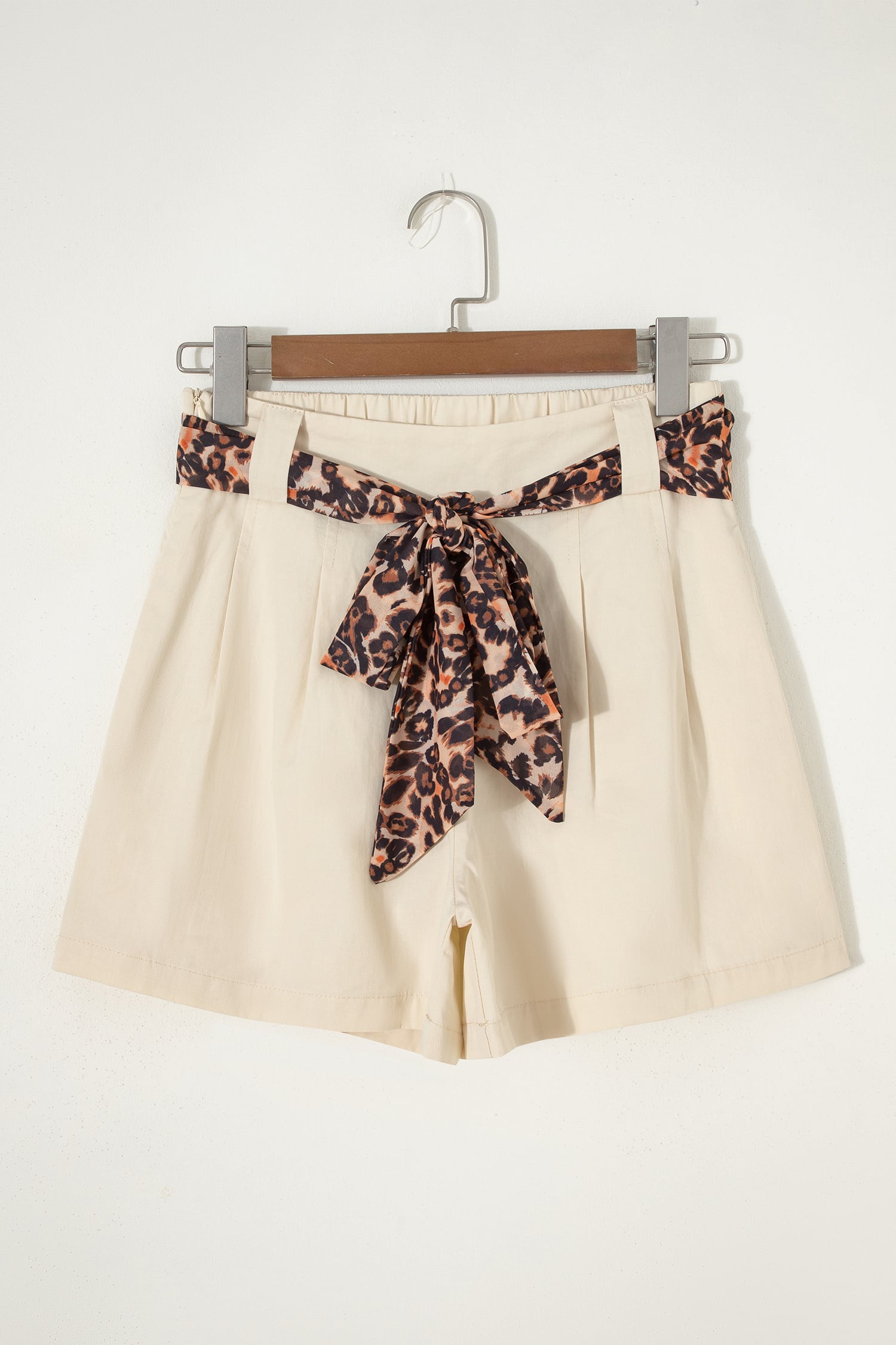 Oatmeal Leopard Contrast Sash Belt Pleated Wide Leg Shorts