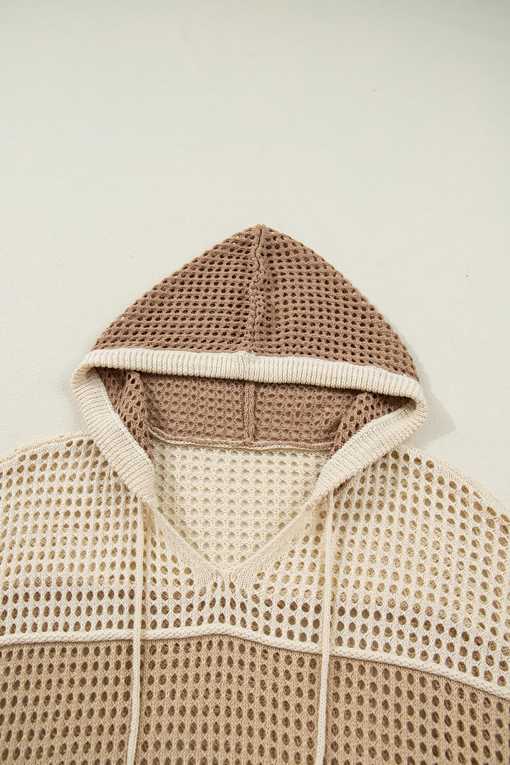 Parchment Colorblock Hollowed Knit Plus Size Hooded Jumper Sweater