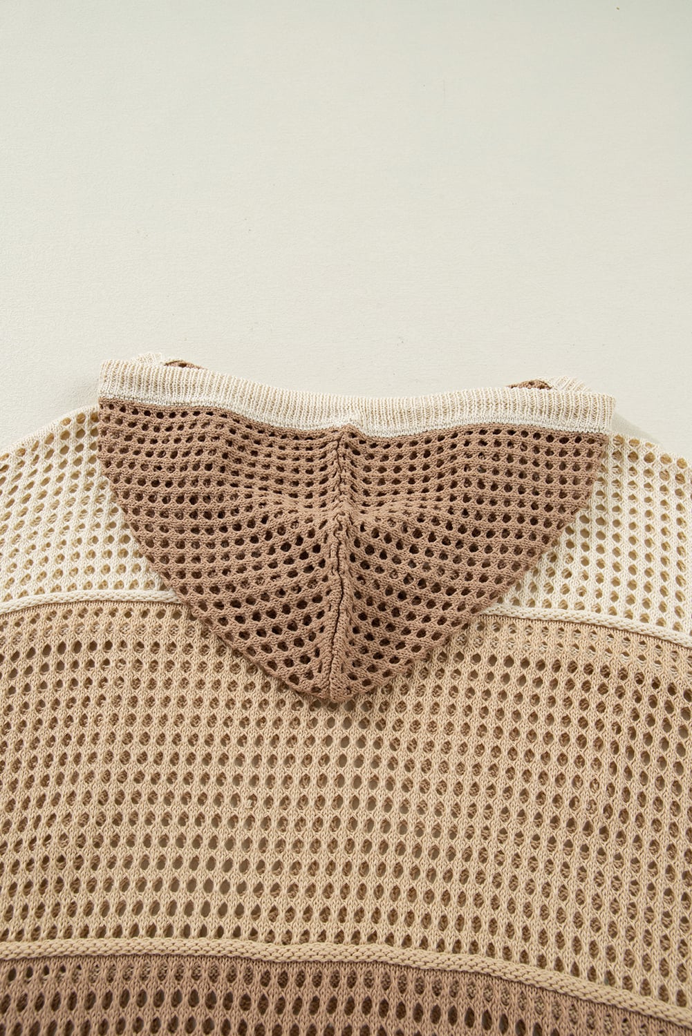 Parchment Colorblock Hollowed Knit Plus Size Hooded Jumper Sweater